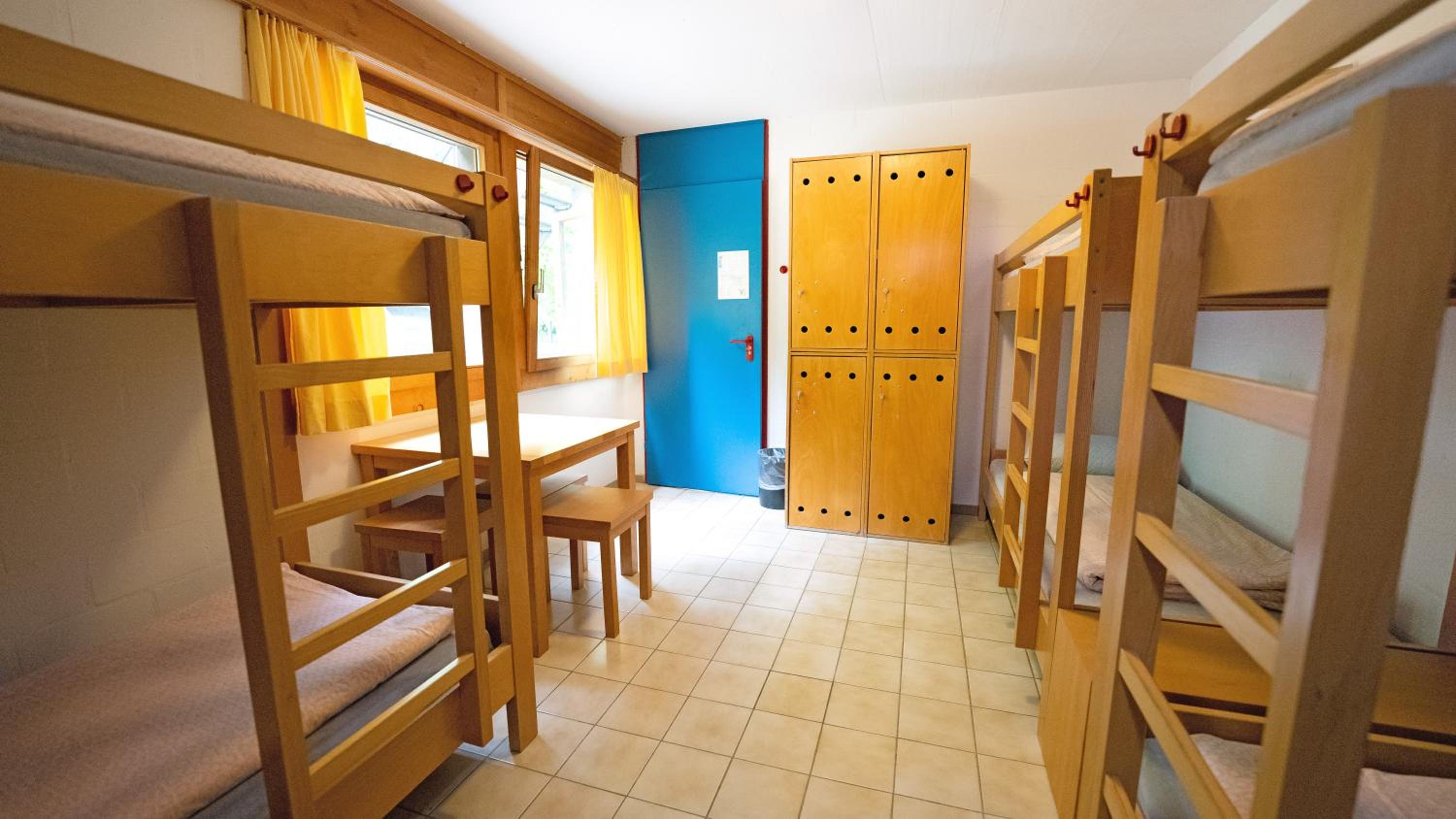 Sextuple Room with Shared Bathroom photo 1