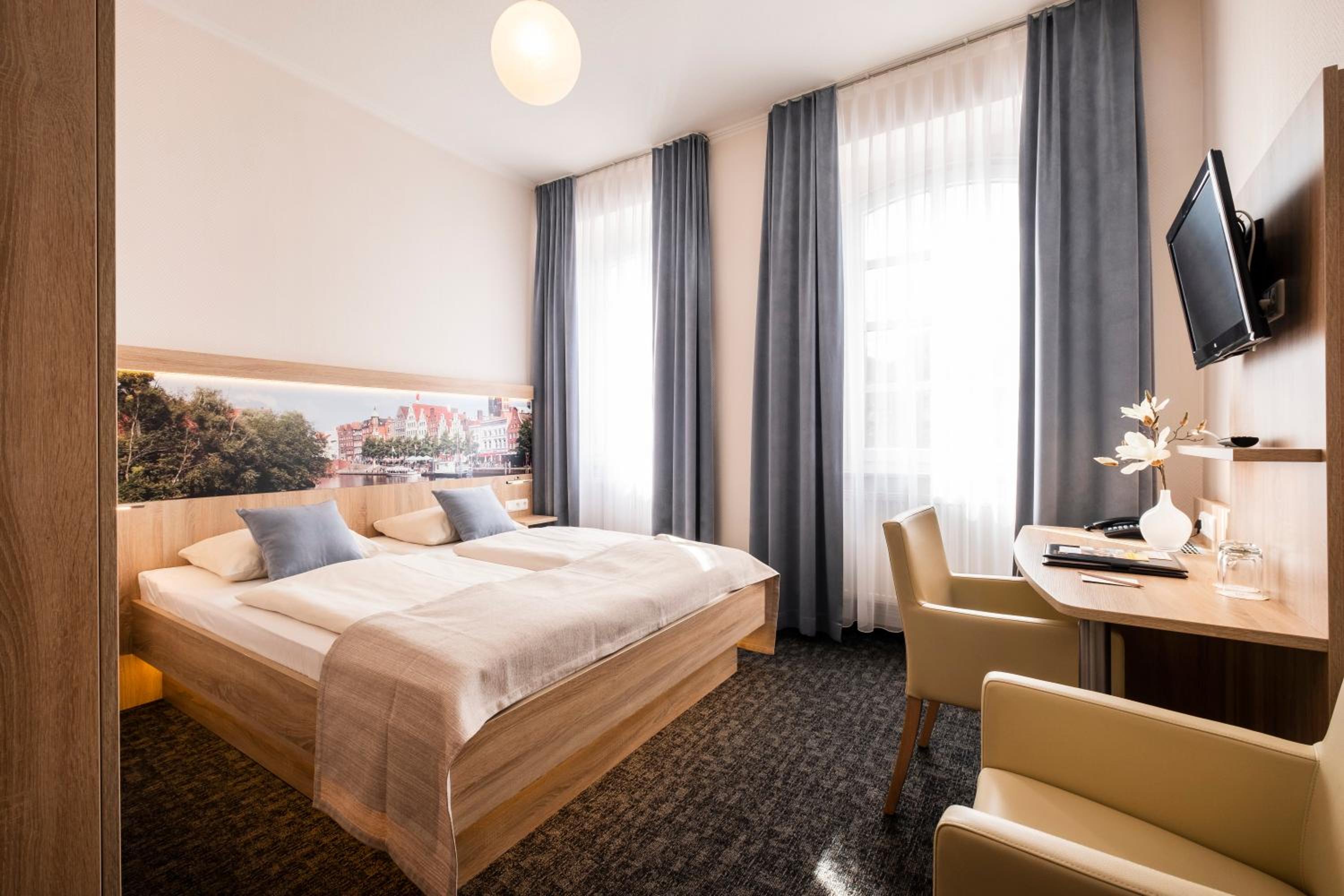 Double Room - Photo 2