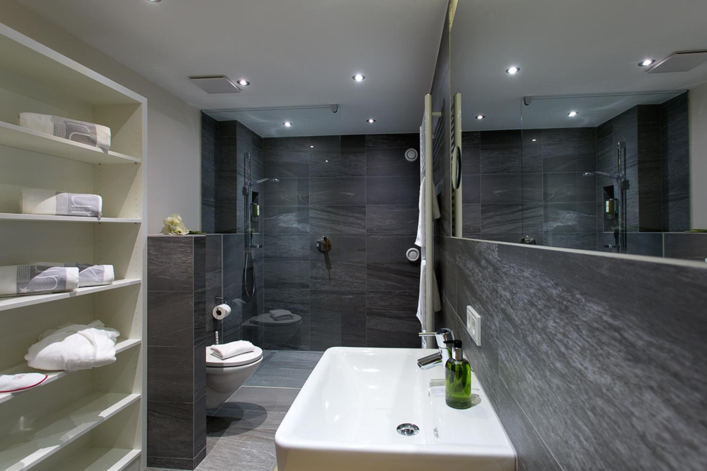 Junior Suite with Balcony photo 3