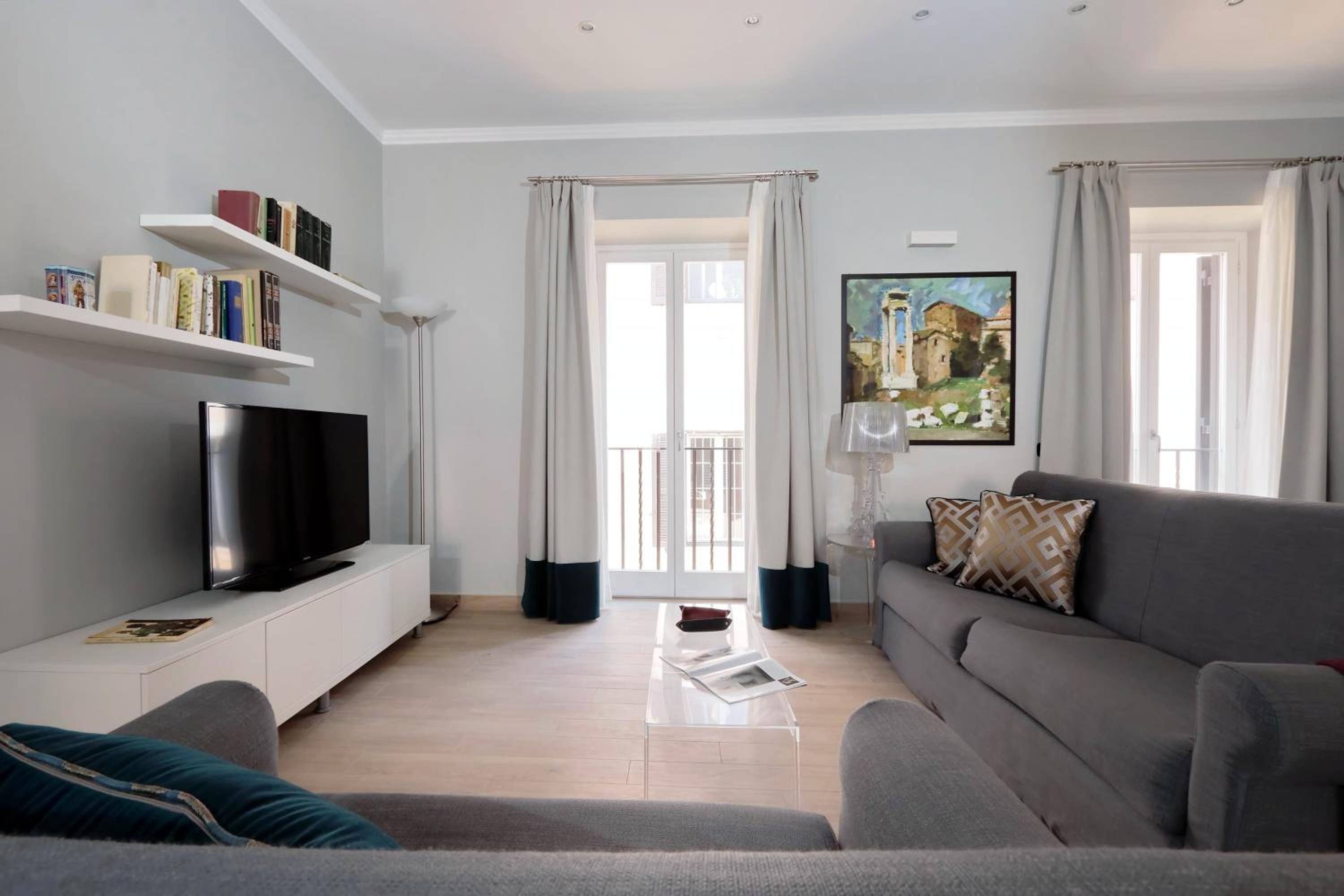 One-Bedroom Apartment with Terrace photo 3