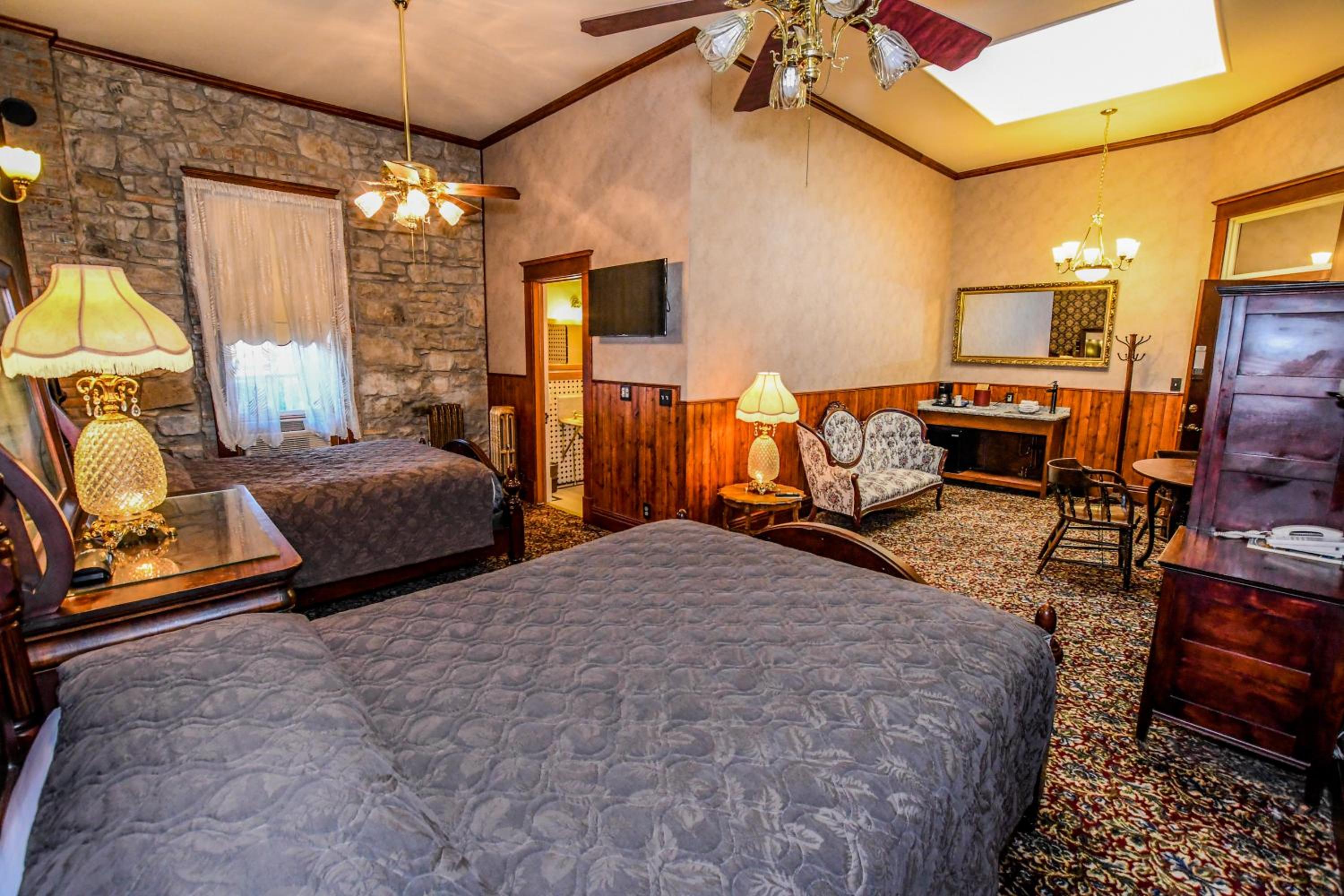 Deluxe Queen Room photo 1