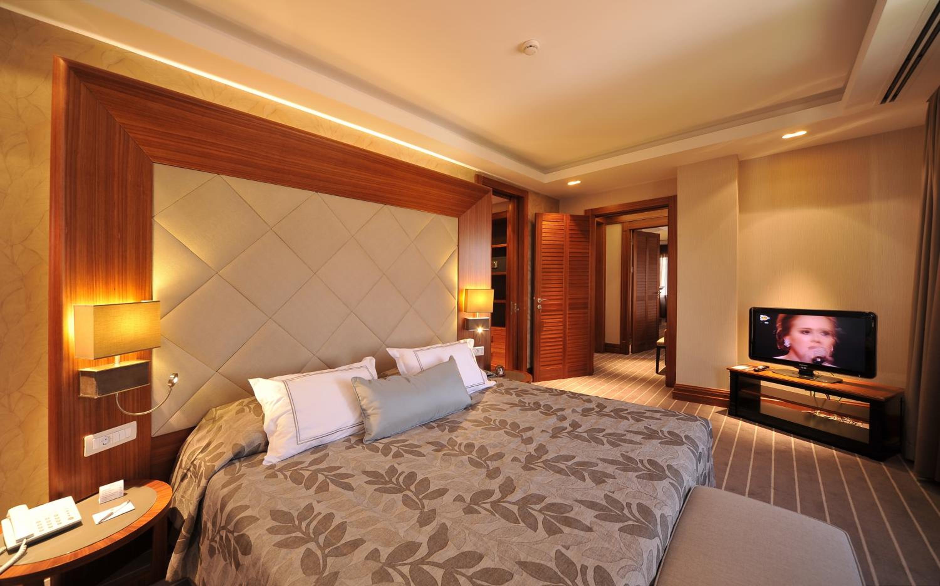 Presidential Suite photo 1