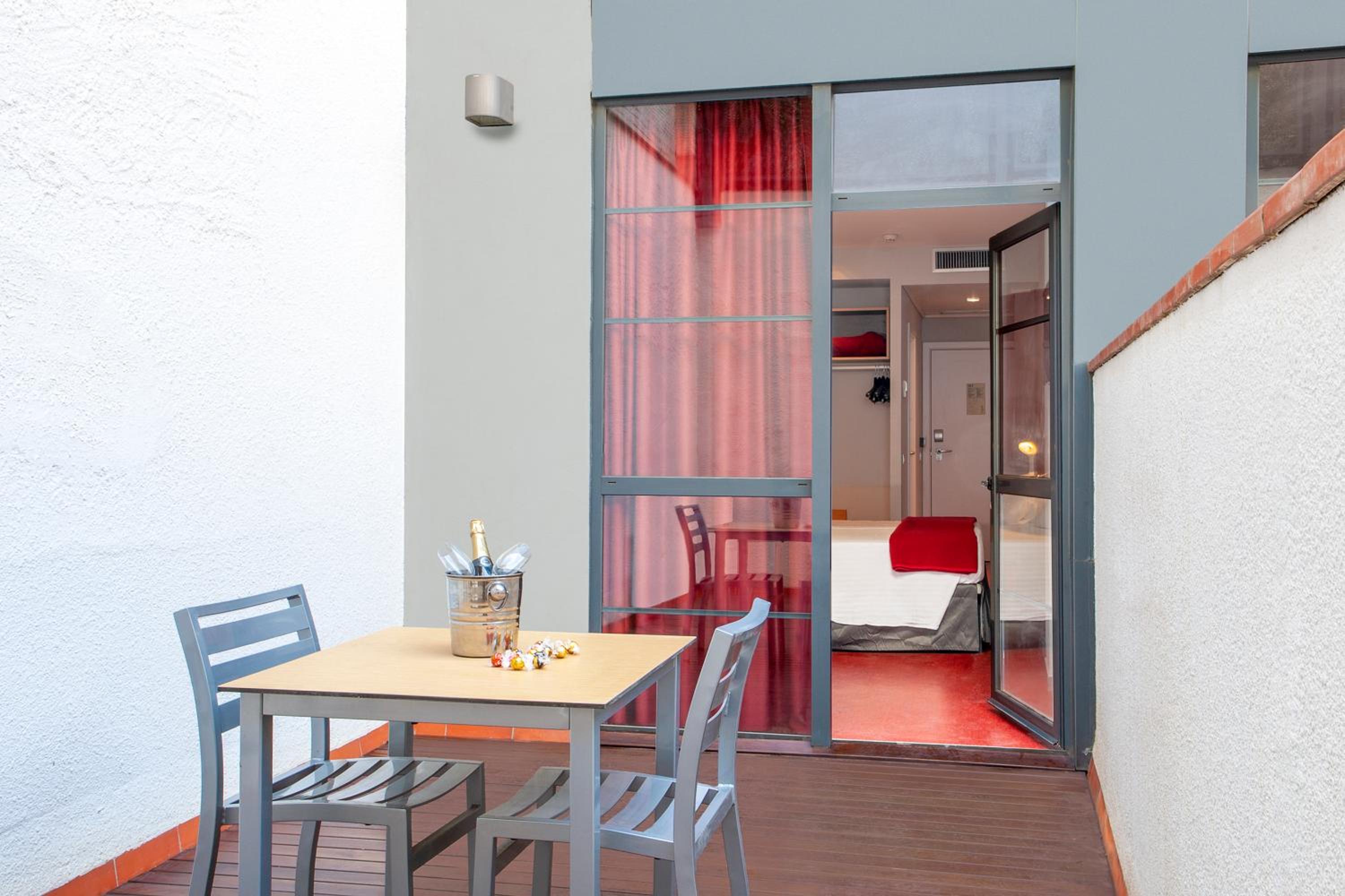 Twin Room with Terrace photo 2