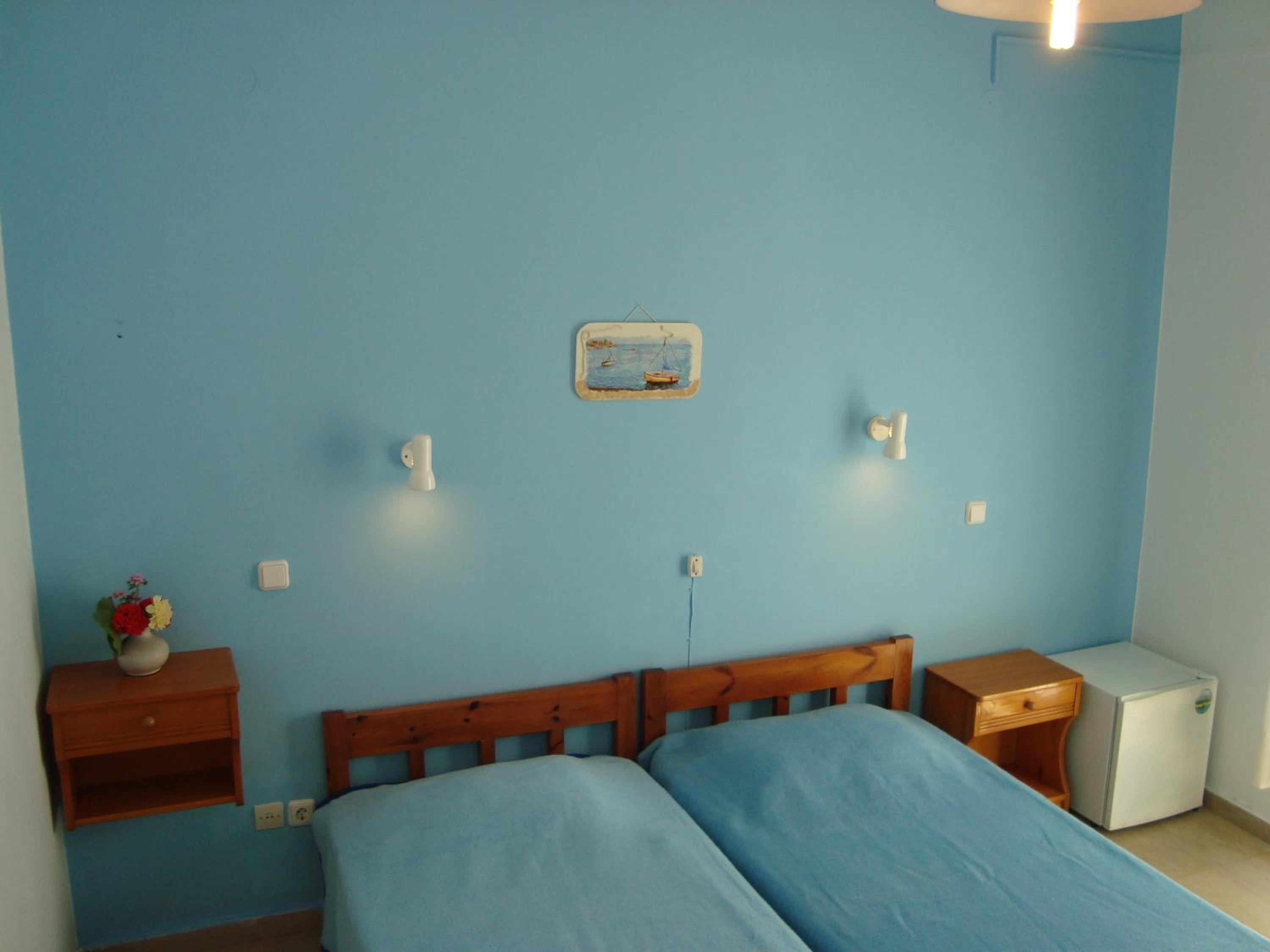 Standard Twin Room photo 2