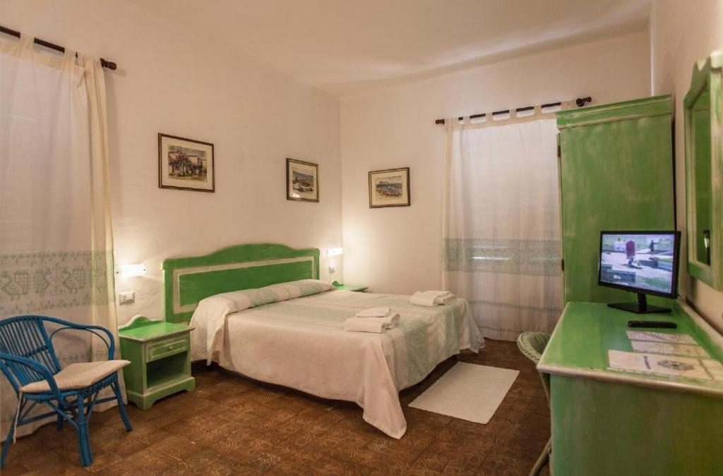 Double Room with Balcony photo 2