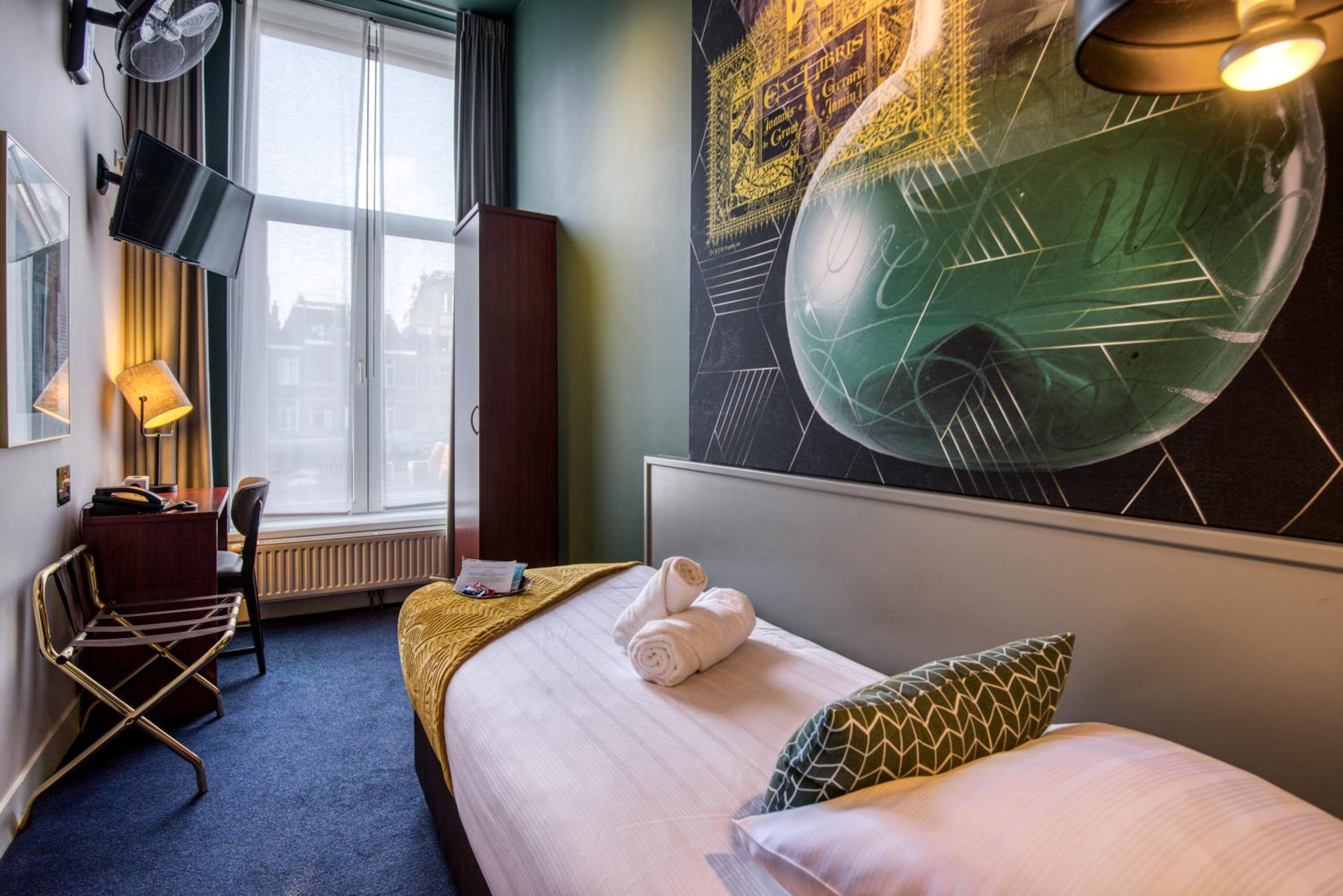 Single Room photo 1