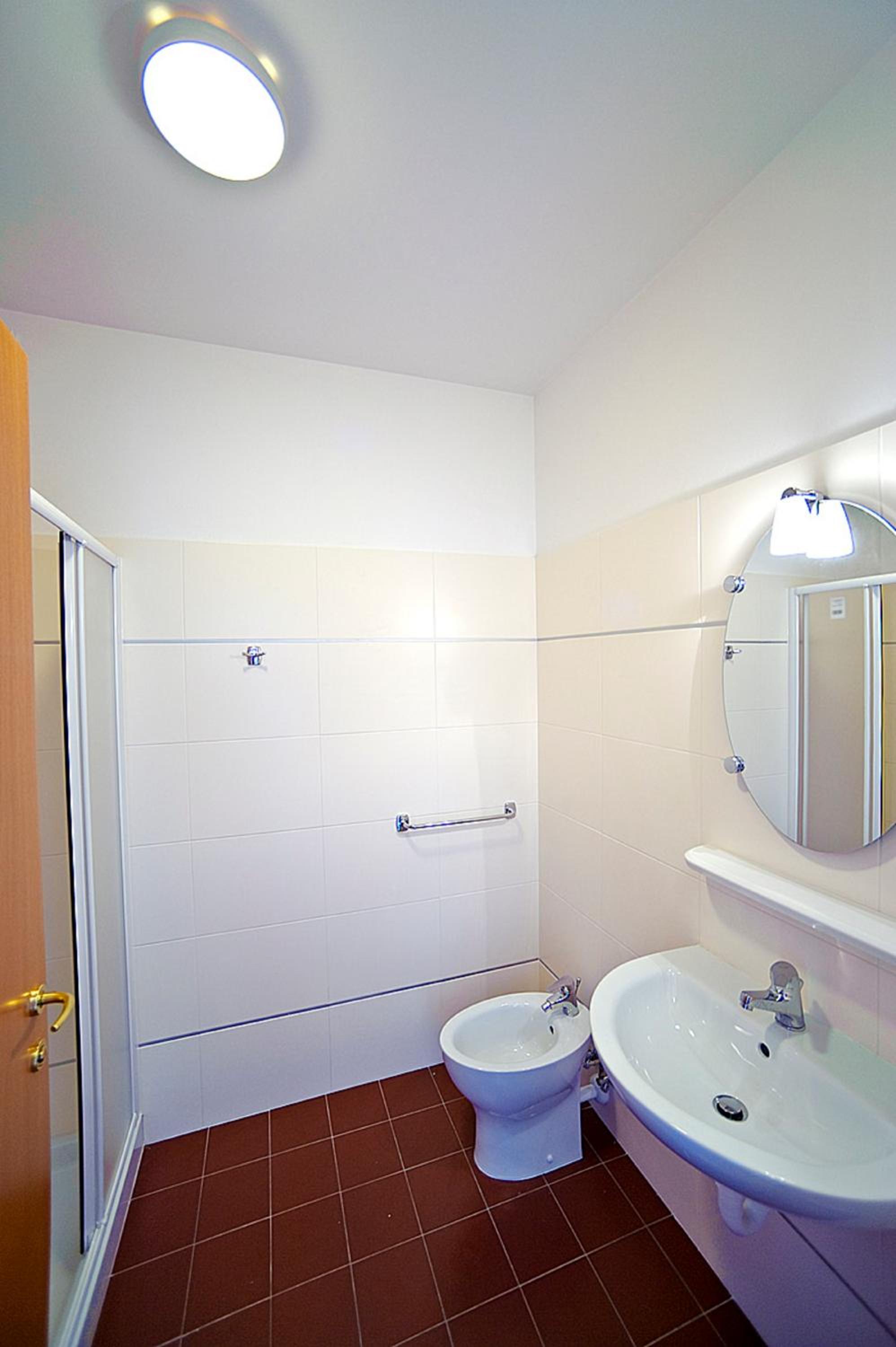 One-Bedroom Apartment - Ground Floor photo 2