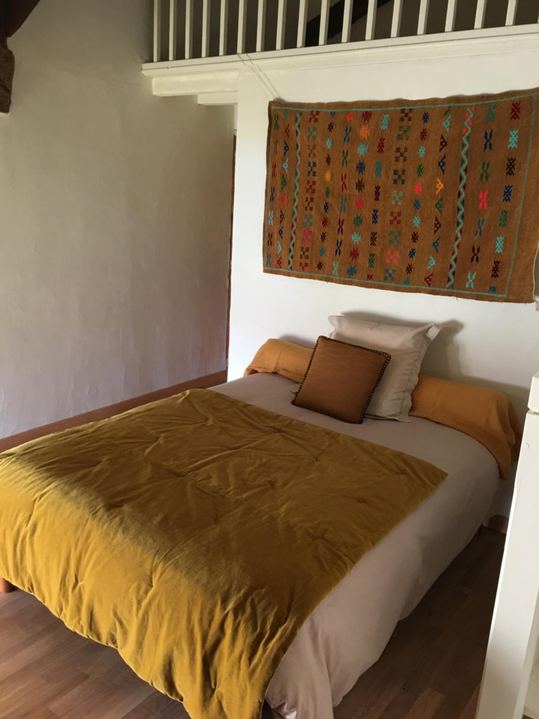 Standard Double Room with Shared Bathroom photo 2