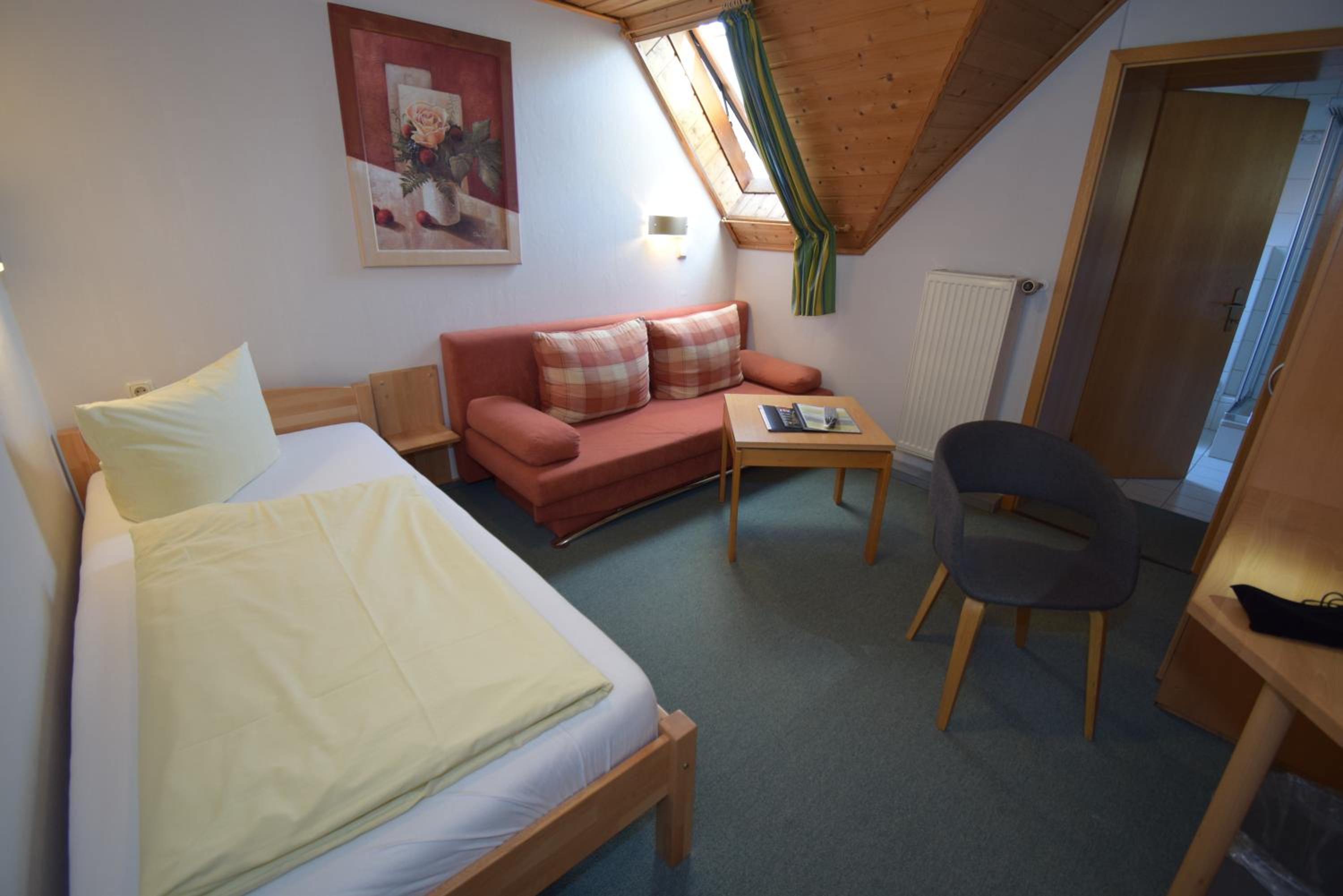 Single Room photo 2