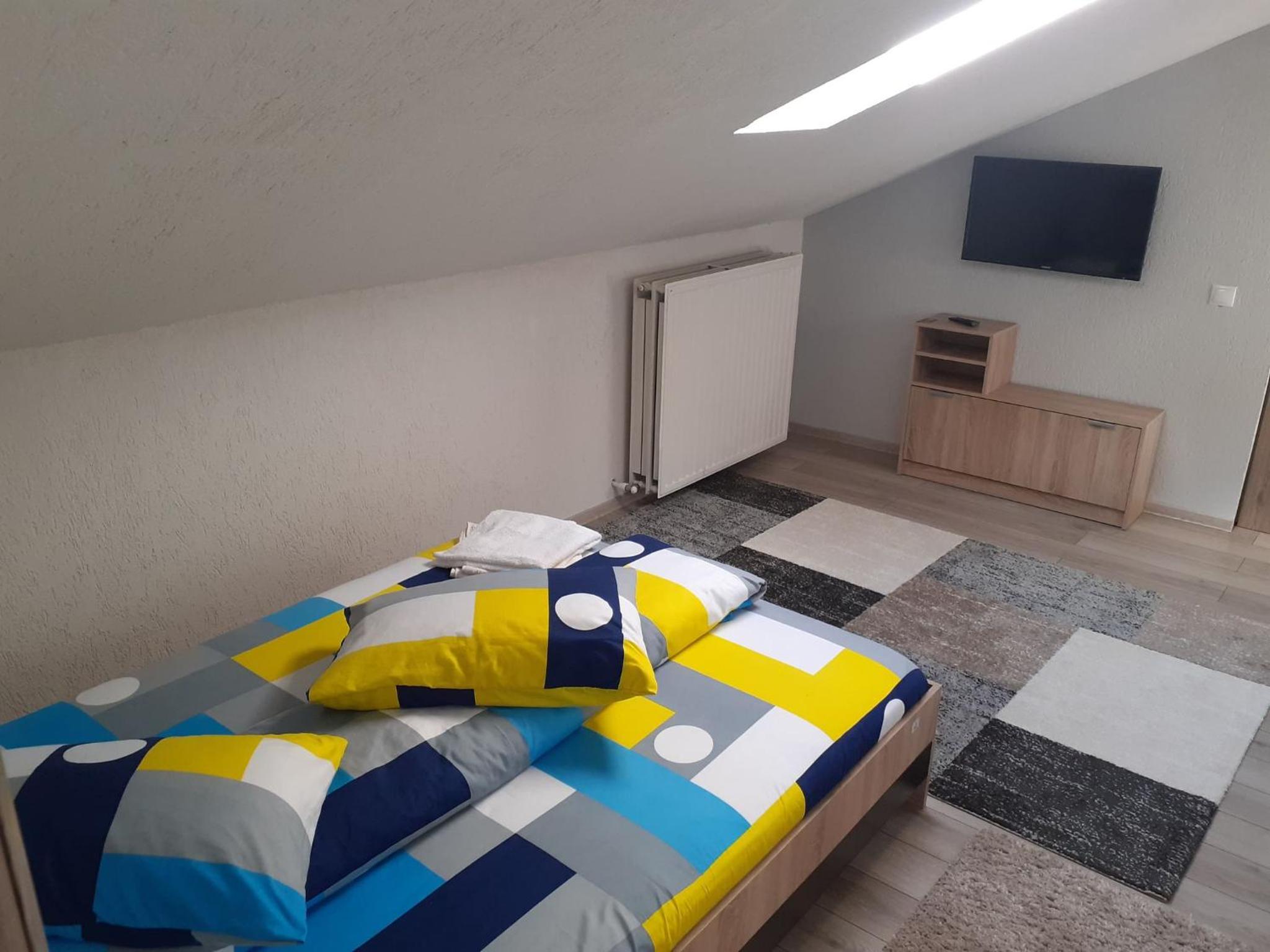 Two-Bedroom Apartment - Photo 31