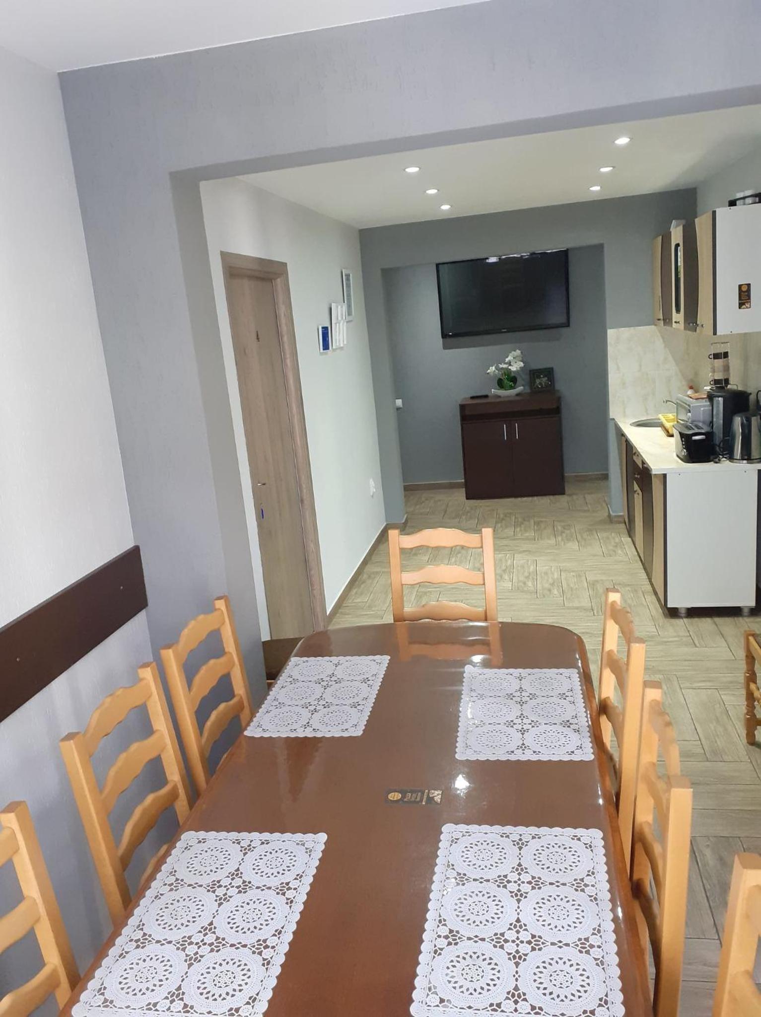 Double Room - Photo 32