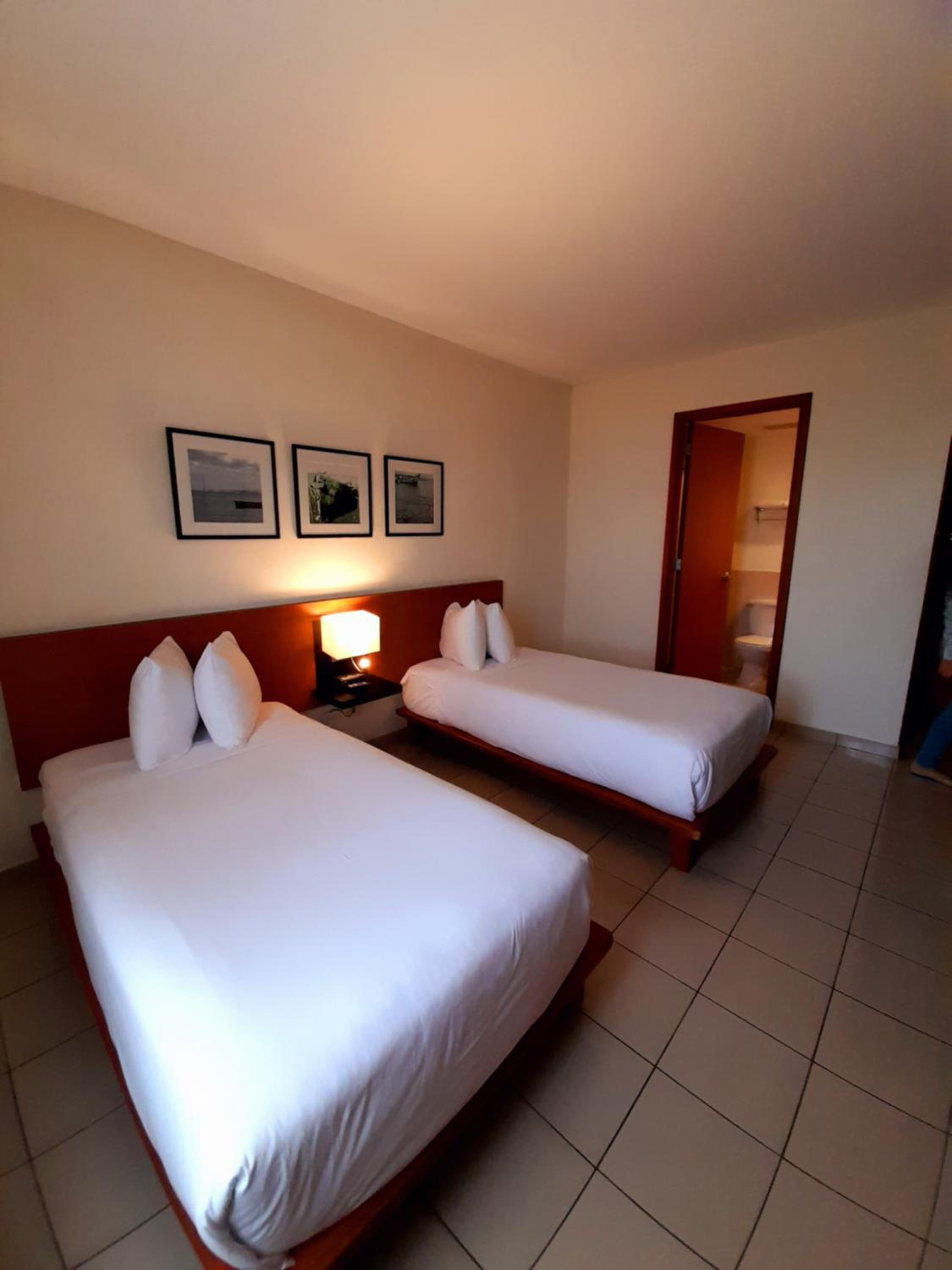 Twin Room - Photo 6