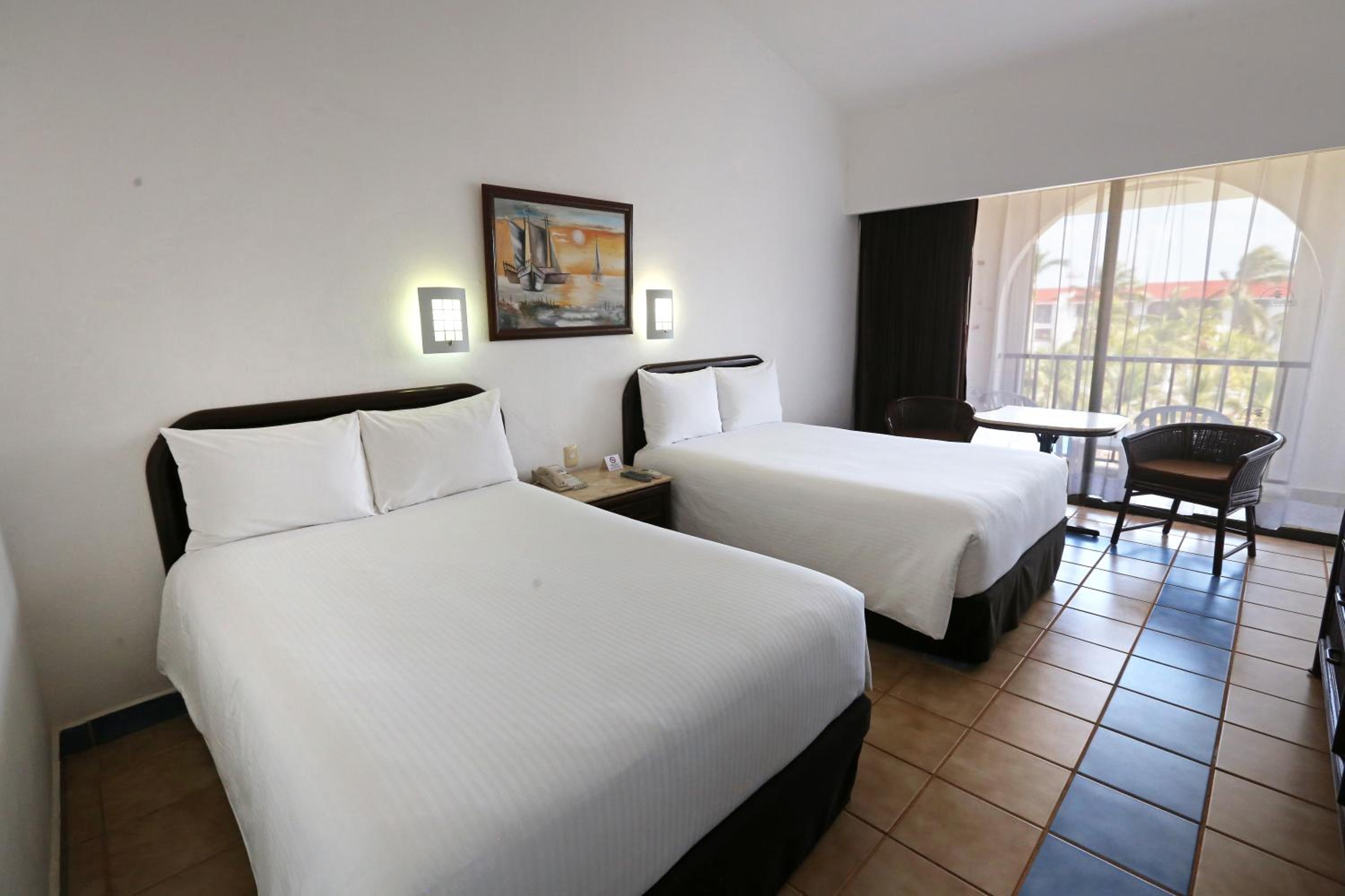 Double Room with Two Double Beds - Non-Smoking