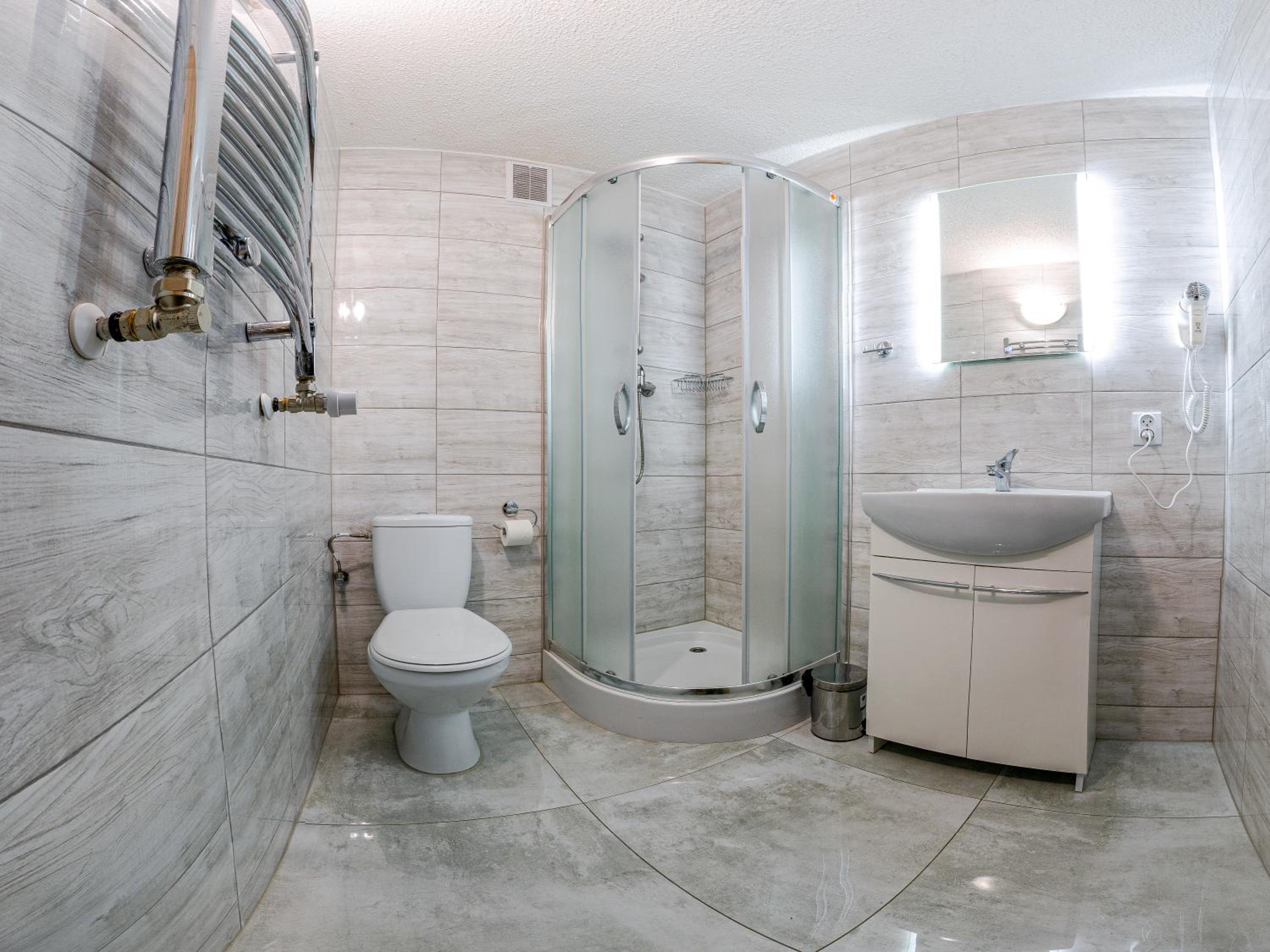 Double or Twin Room - Photo 4