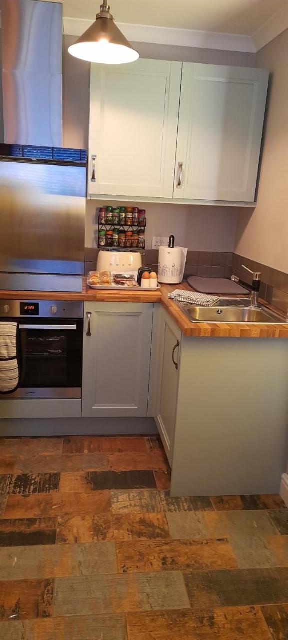 One-Bedroom Apartment - Photo 12