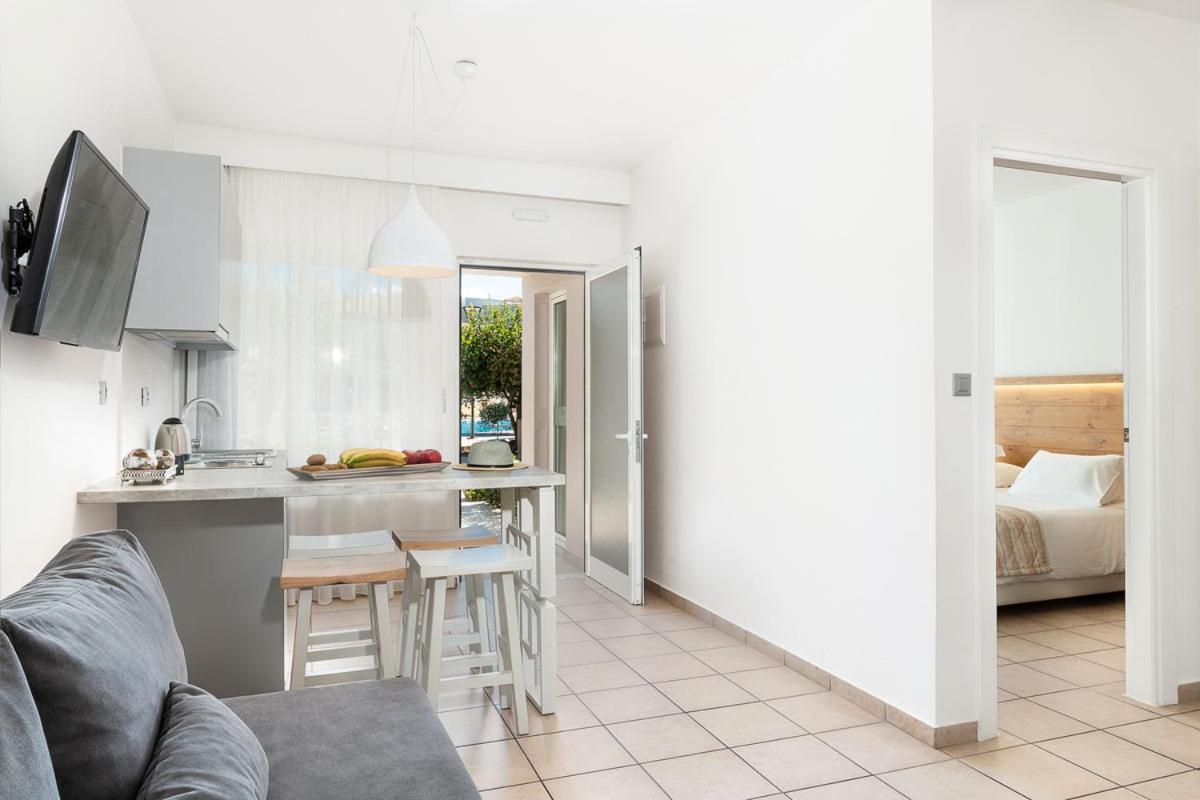 Double Room - Disability Access photo 3