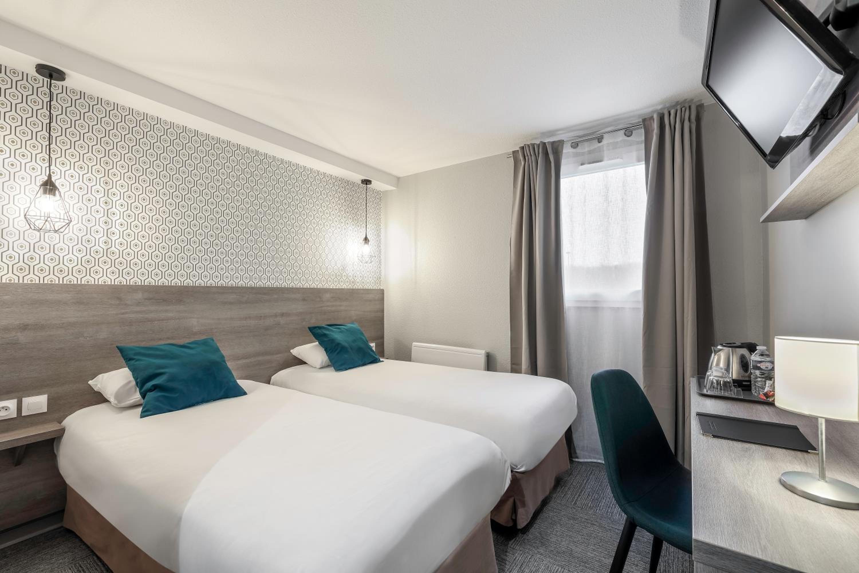Classic Twin Room - Photo 1