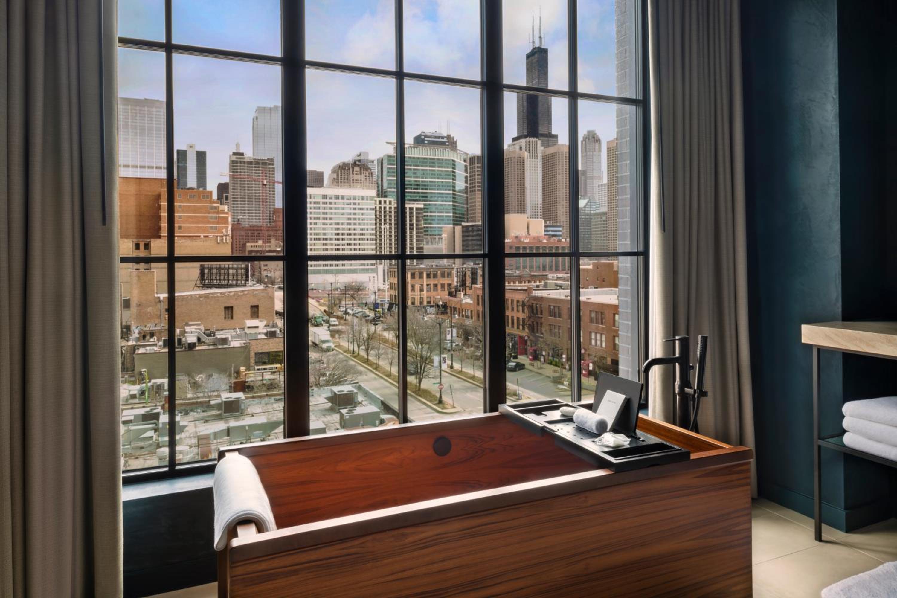 Zen Deluxe Suite - Photo 3