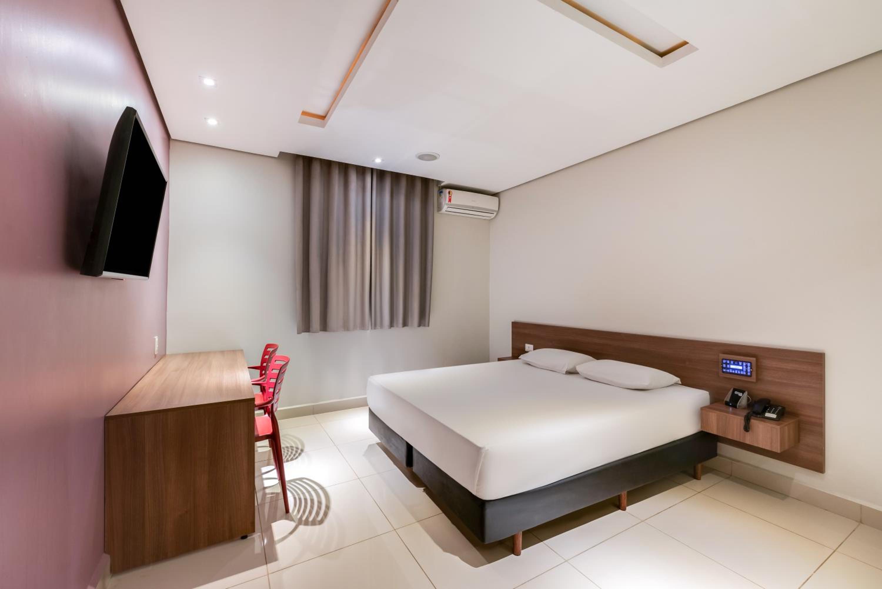 Double Room - Photo 6