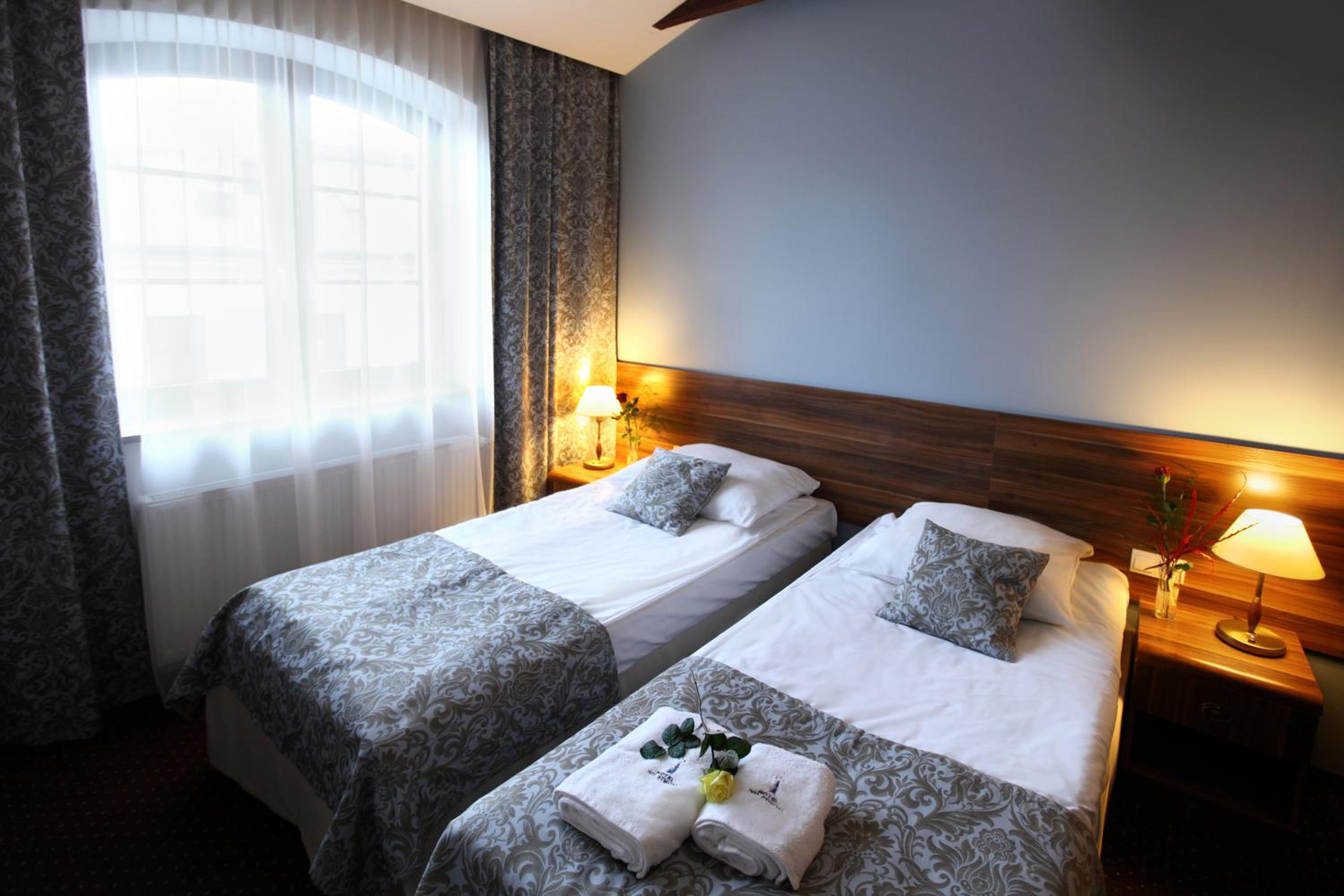 Double/Twin Room - Photo 3