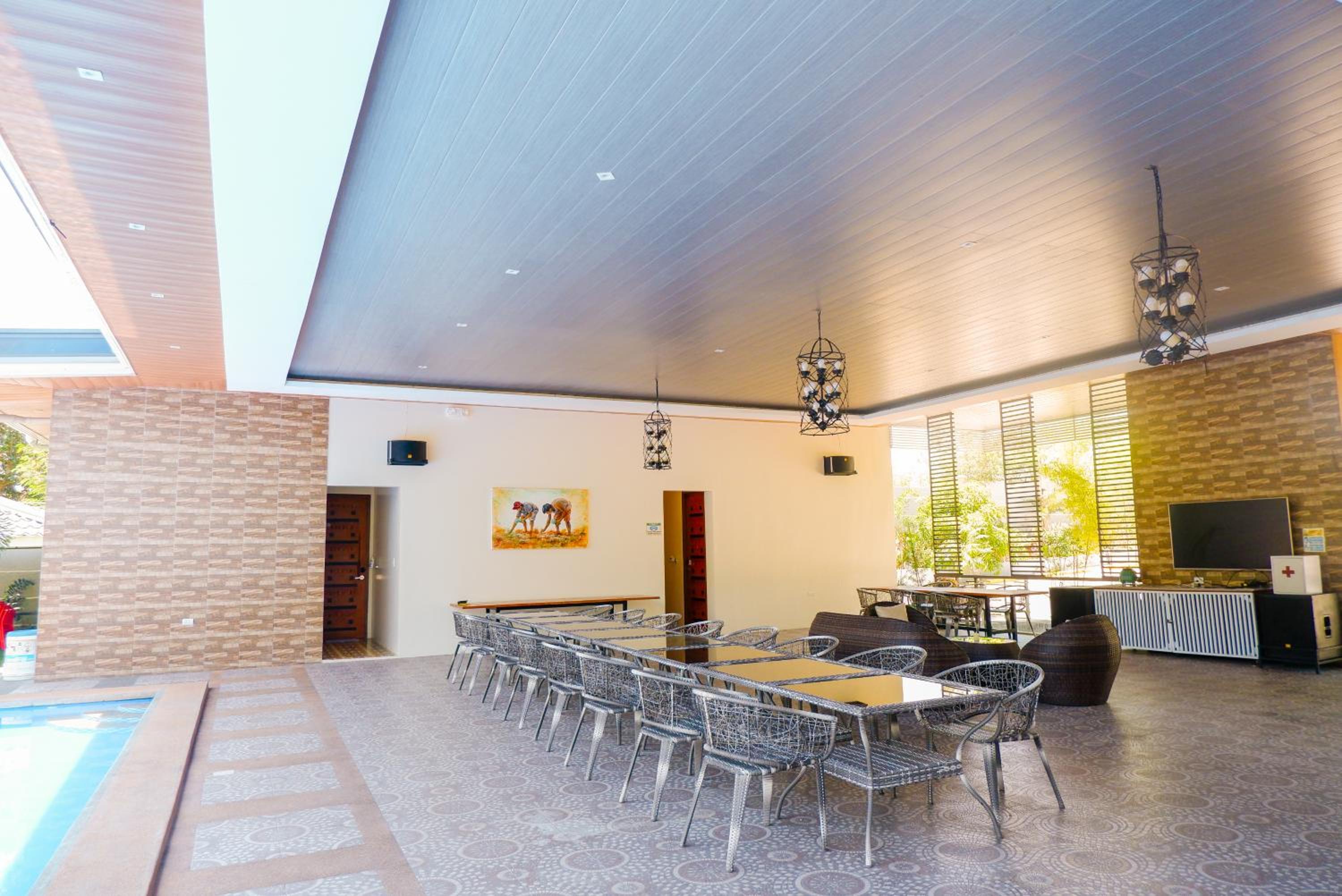 Villa with Private Pool - Photo 13
