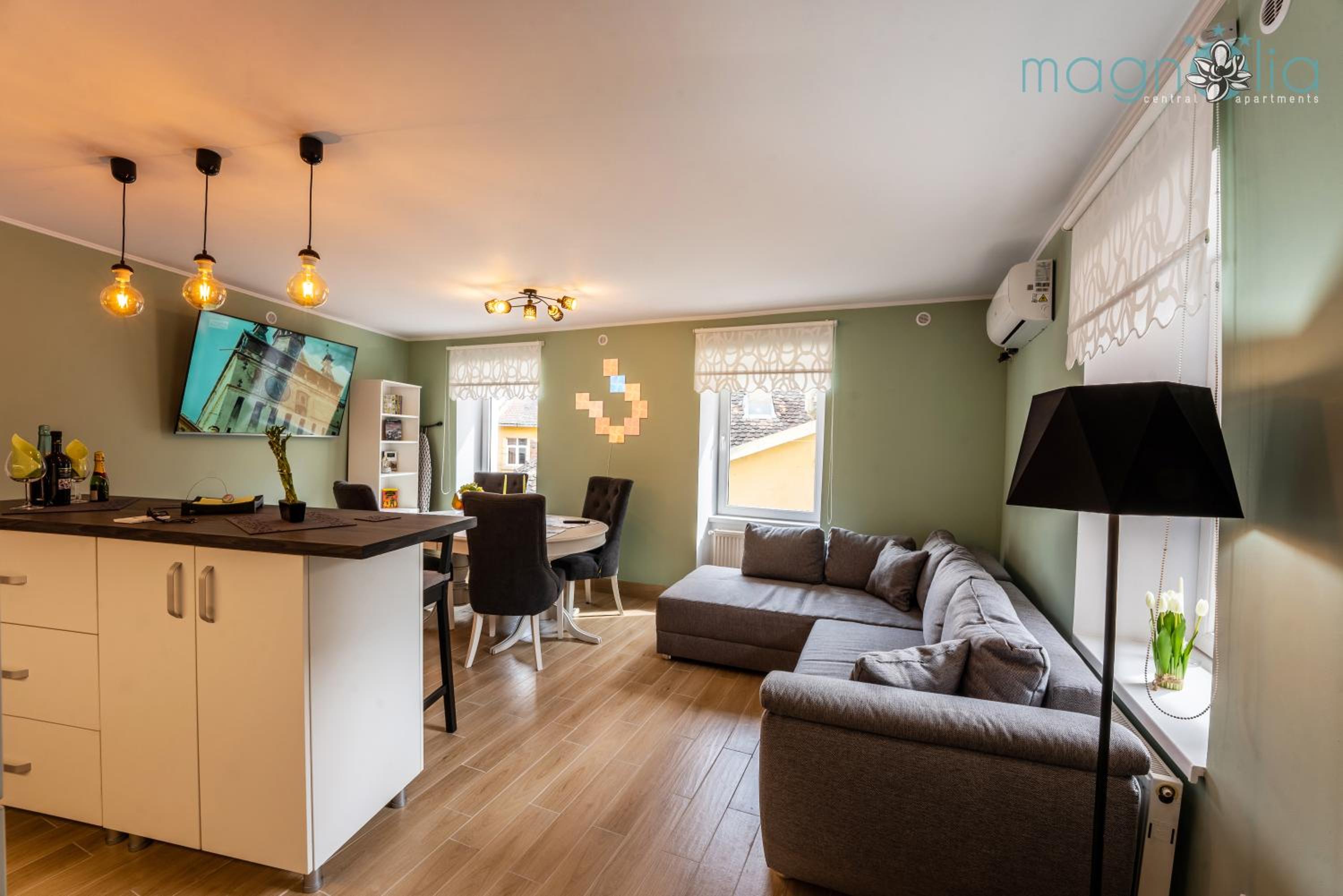 Two-Bedroom Apartment - Photo 2