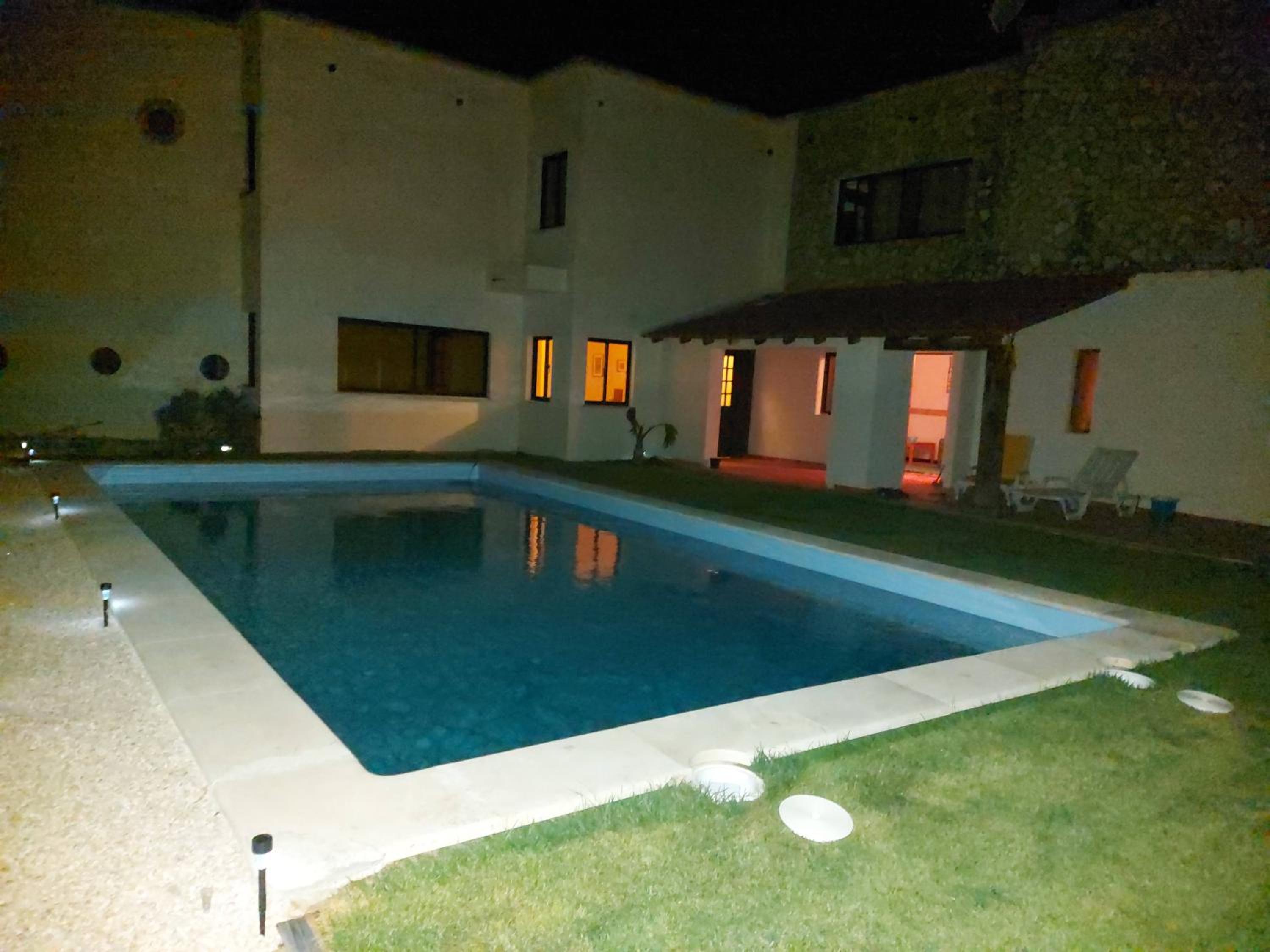 Three-Bedroom House photo 2