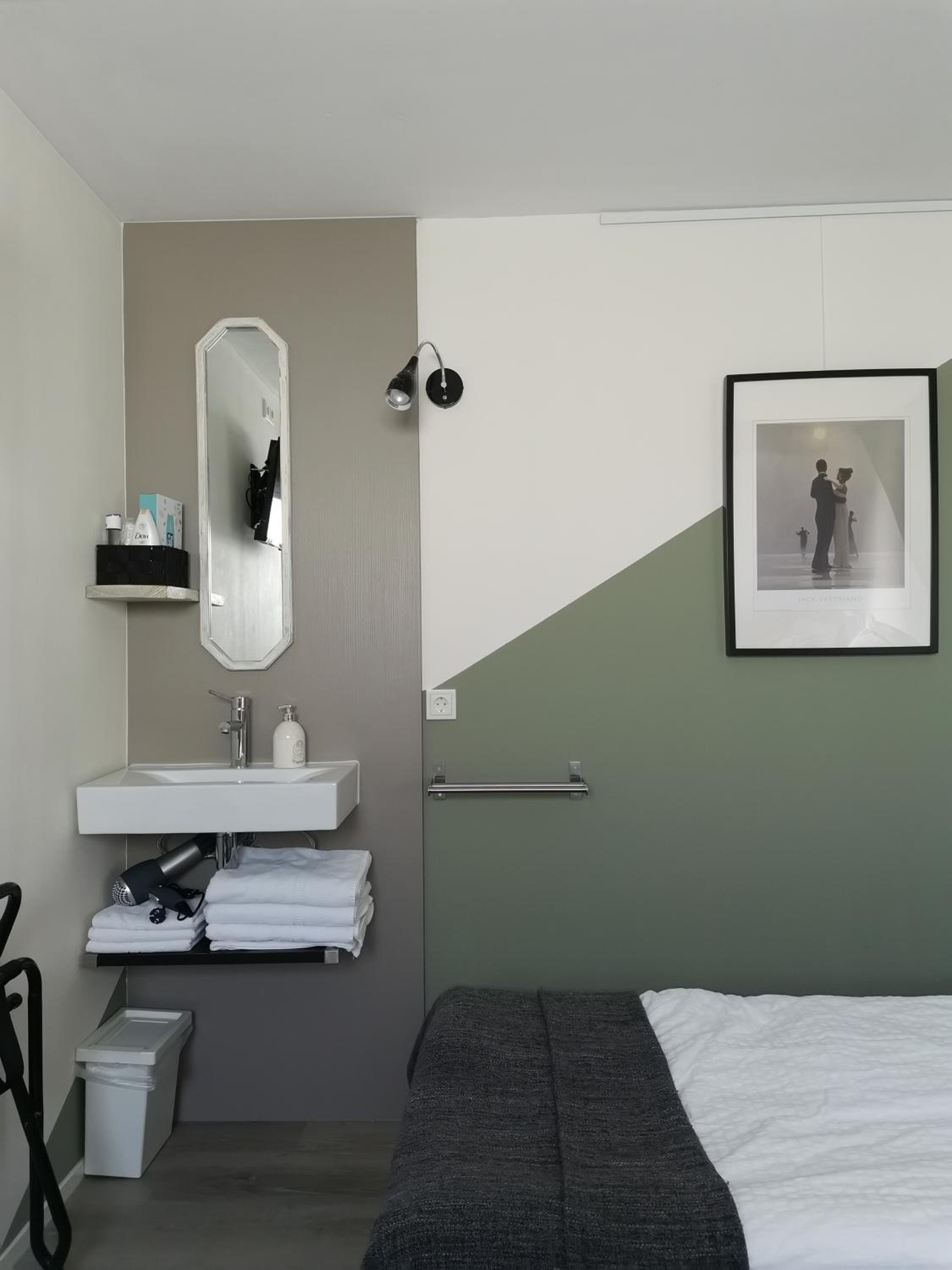 Comfort Triple Room - Photo 9
