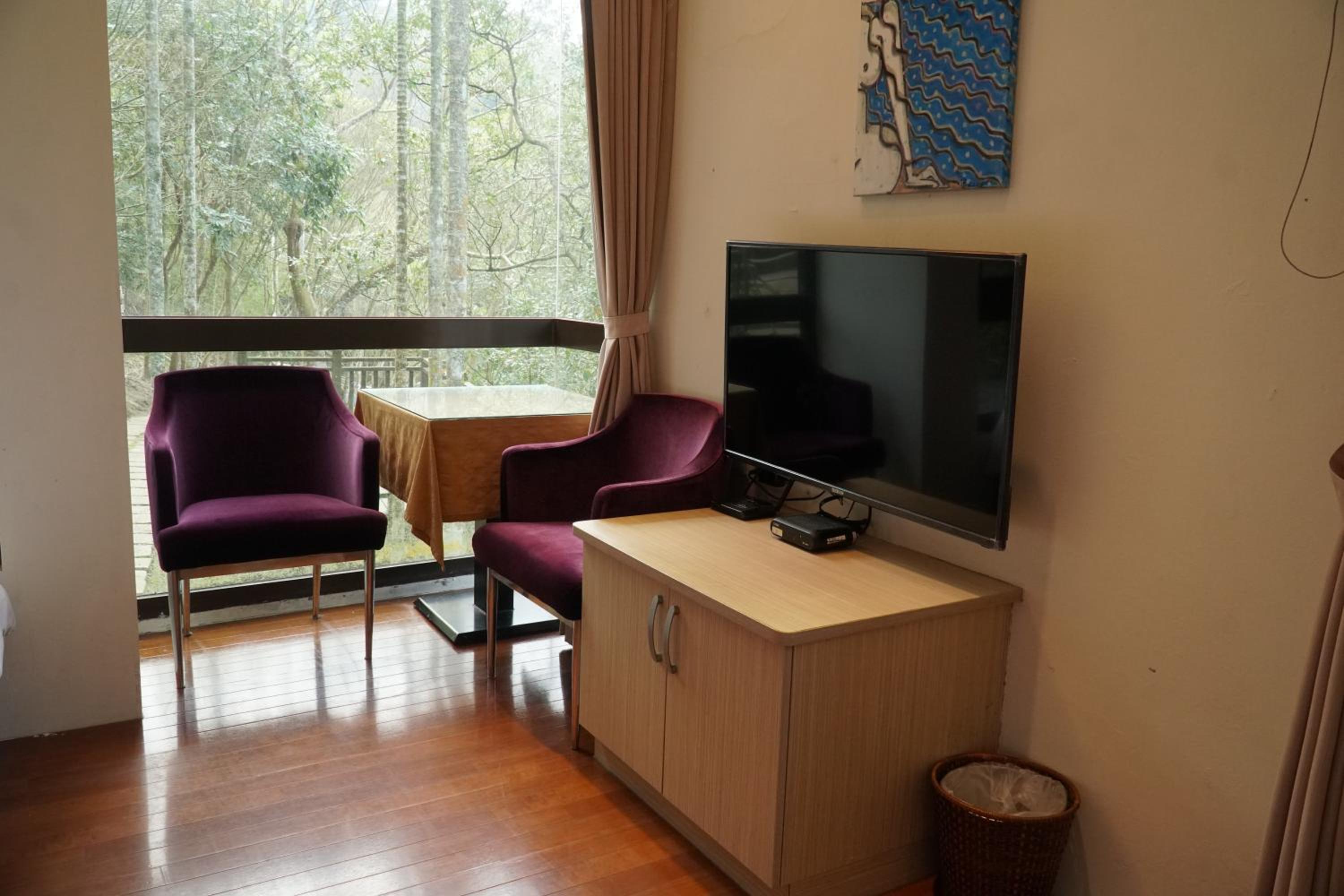 Quadruple Room with Mountain View photo 2