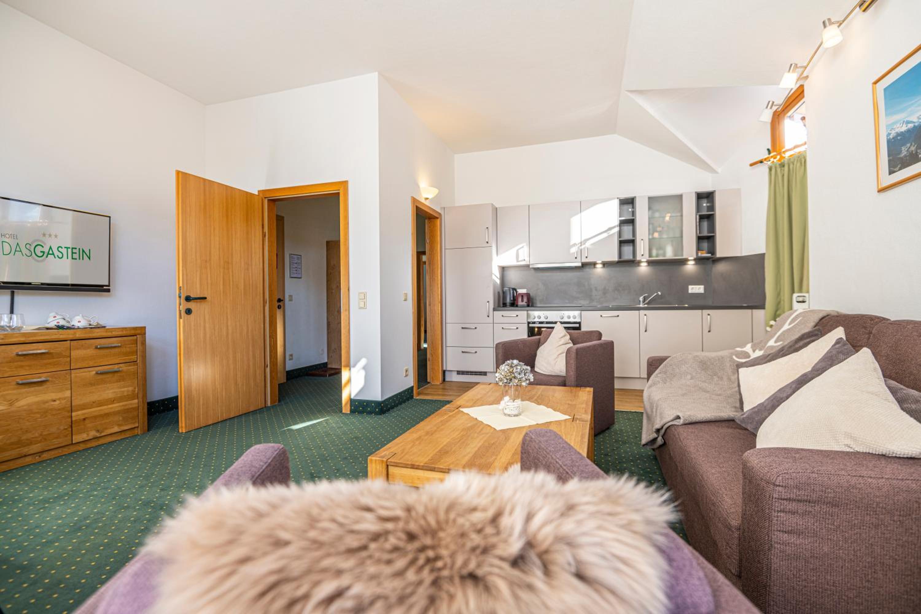 Apartment photo 2