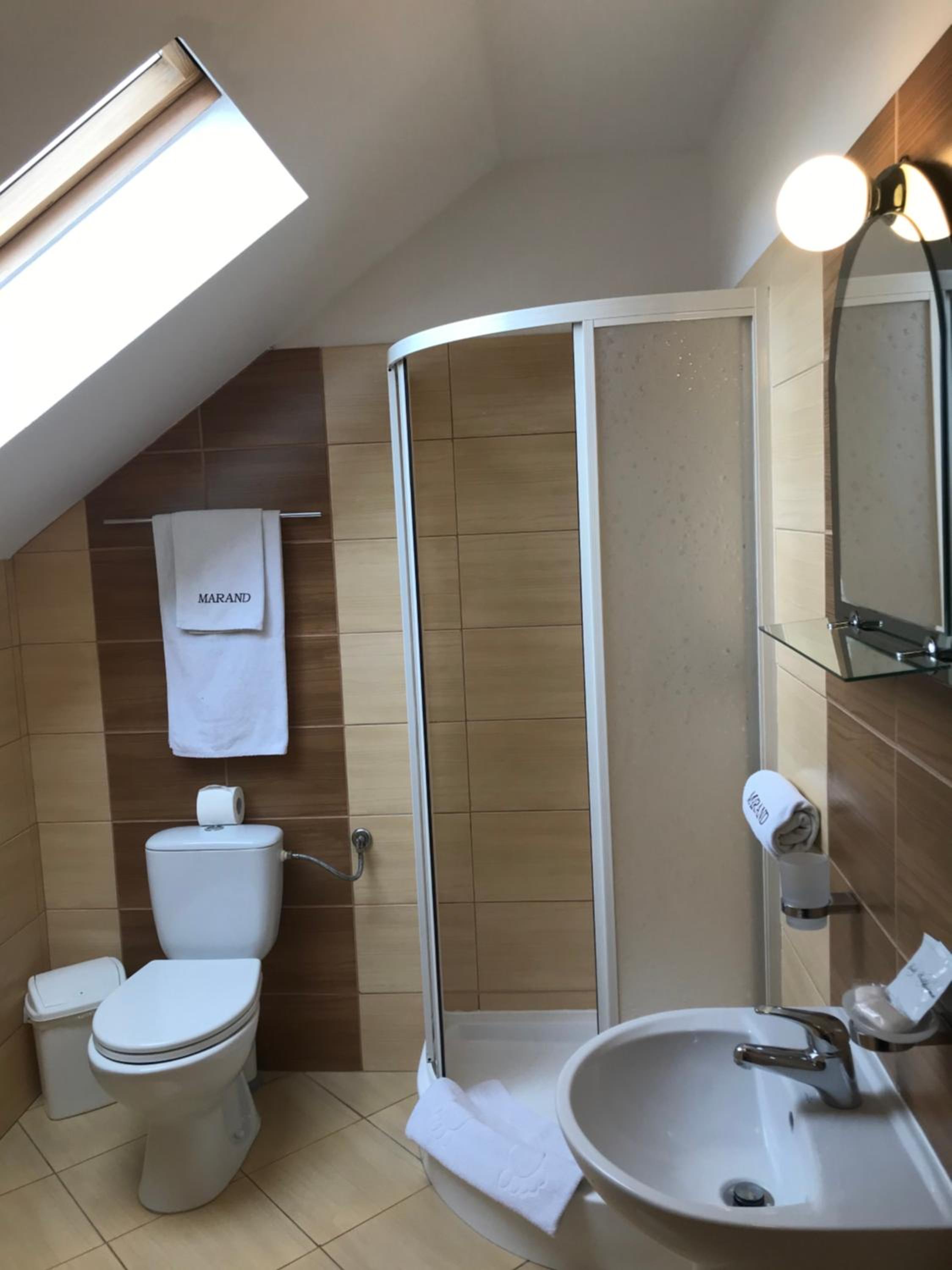 Double or Twin Room - Photo 3