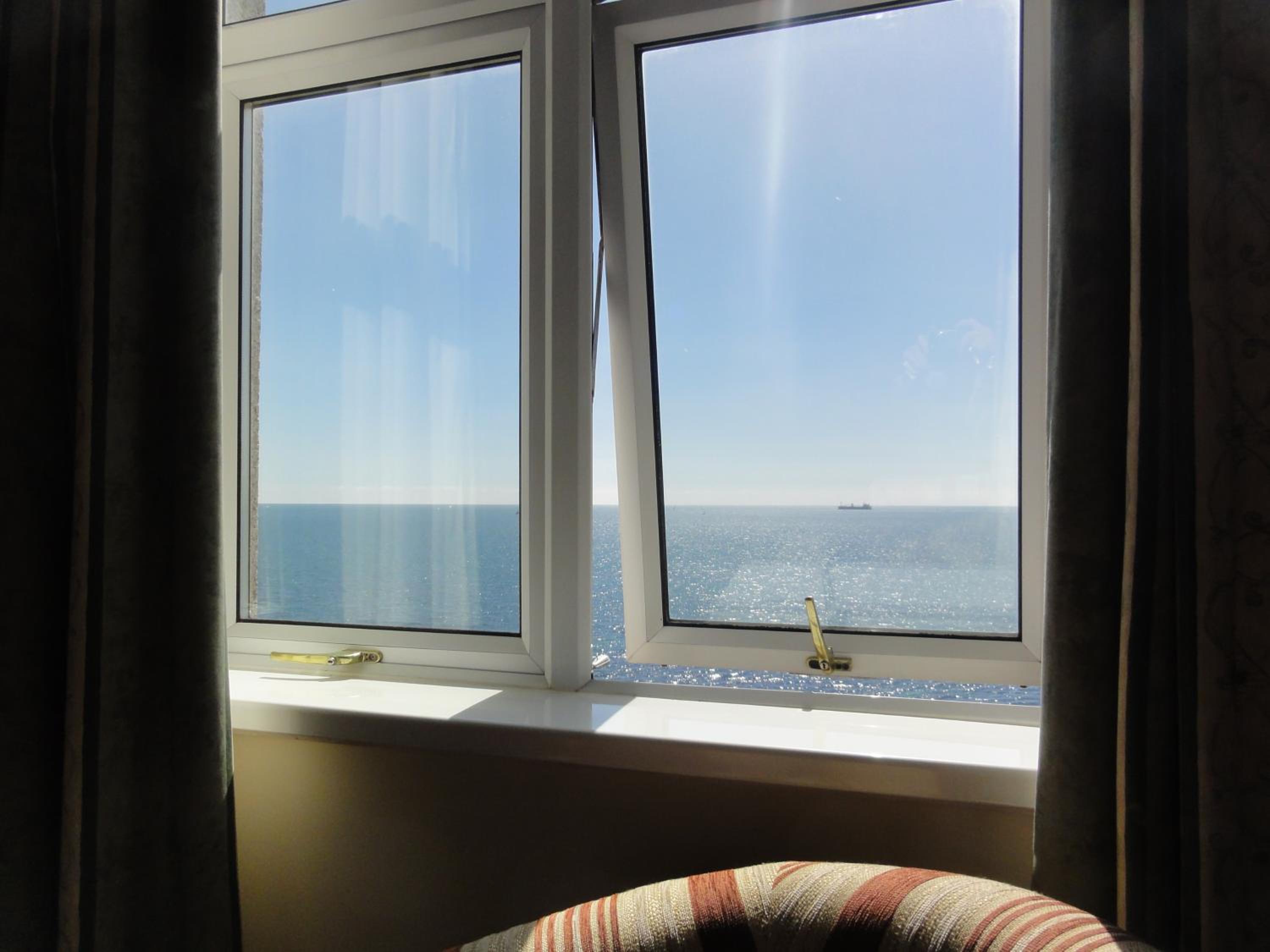 Premier Double or Twin Room with Sea View photo 2