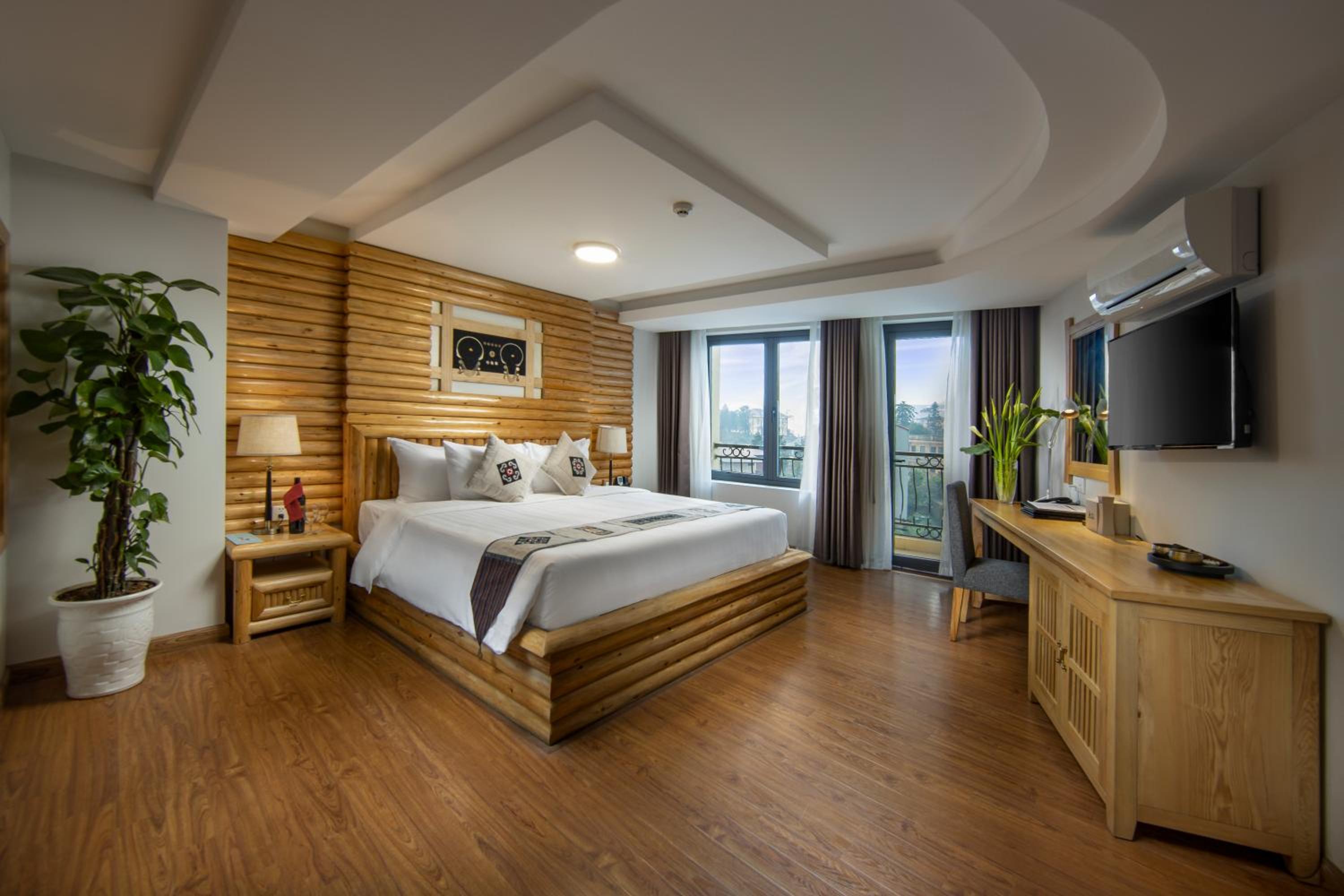 Suite with Balcony