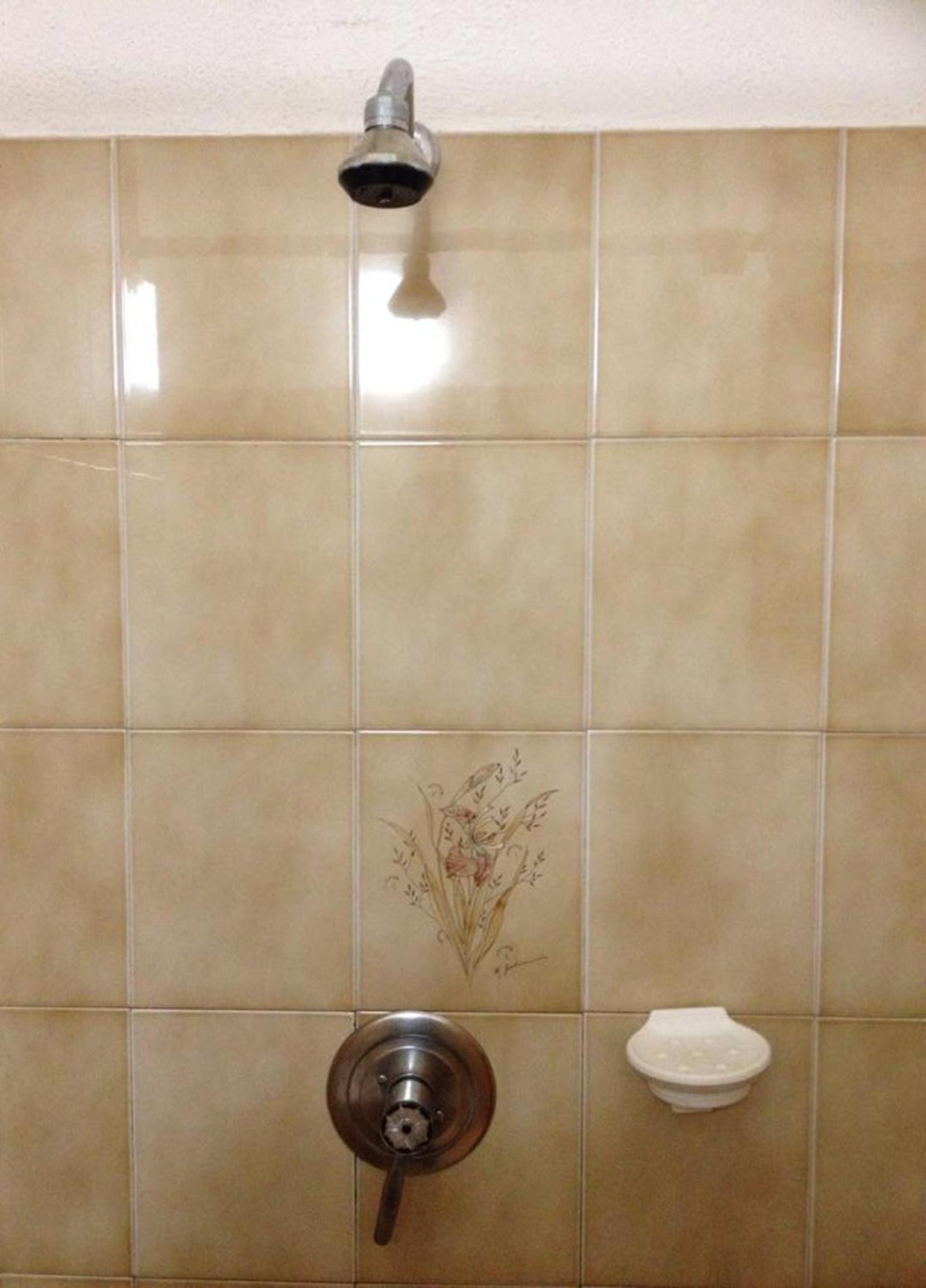 Standard Double Room - Photo 9