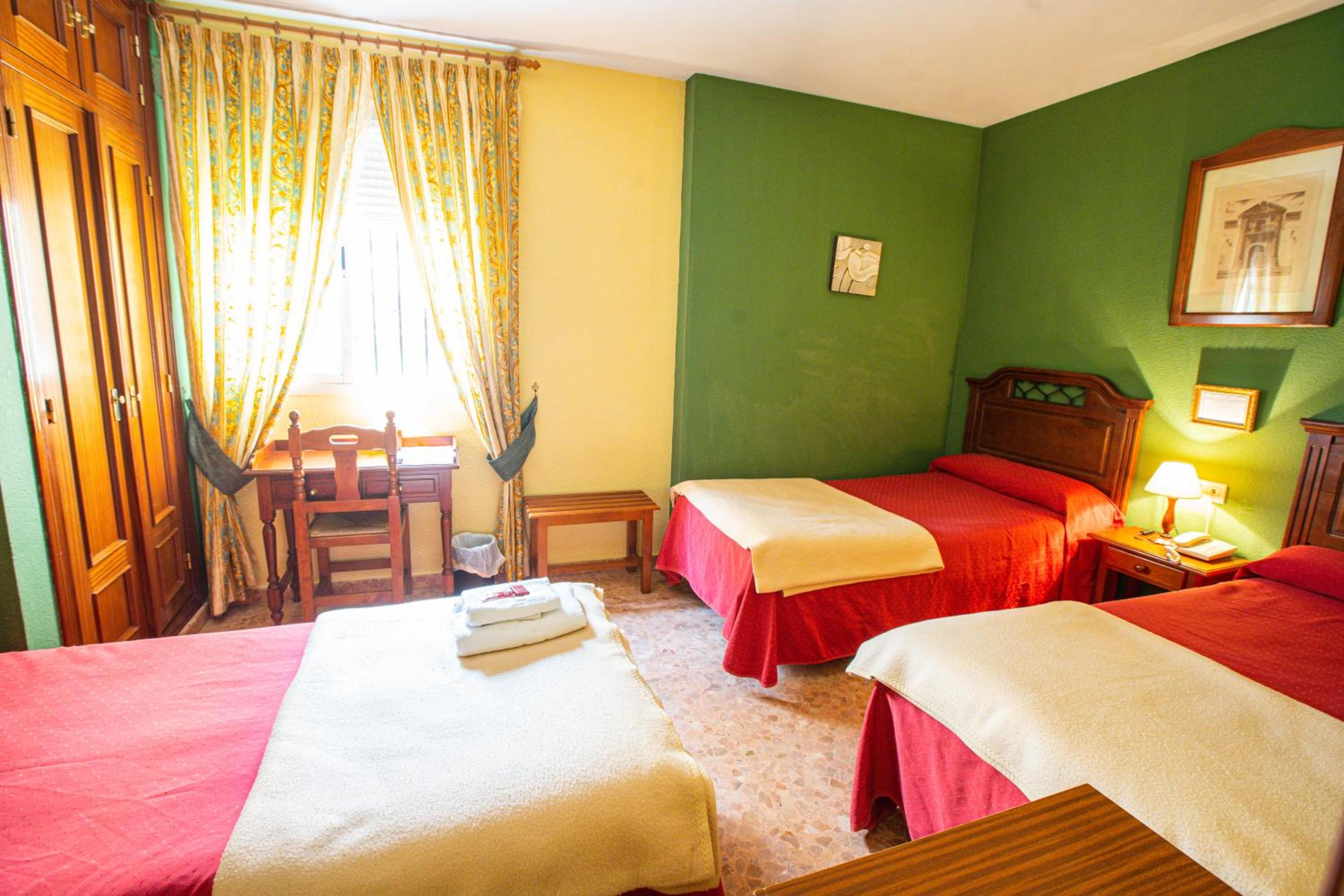 Triple Room - Photo 4