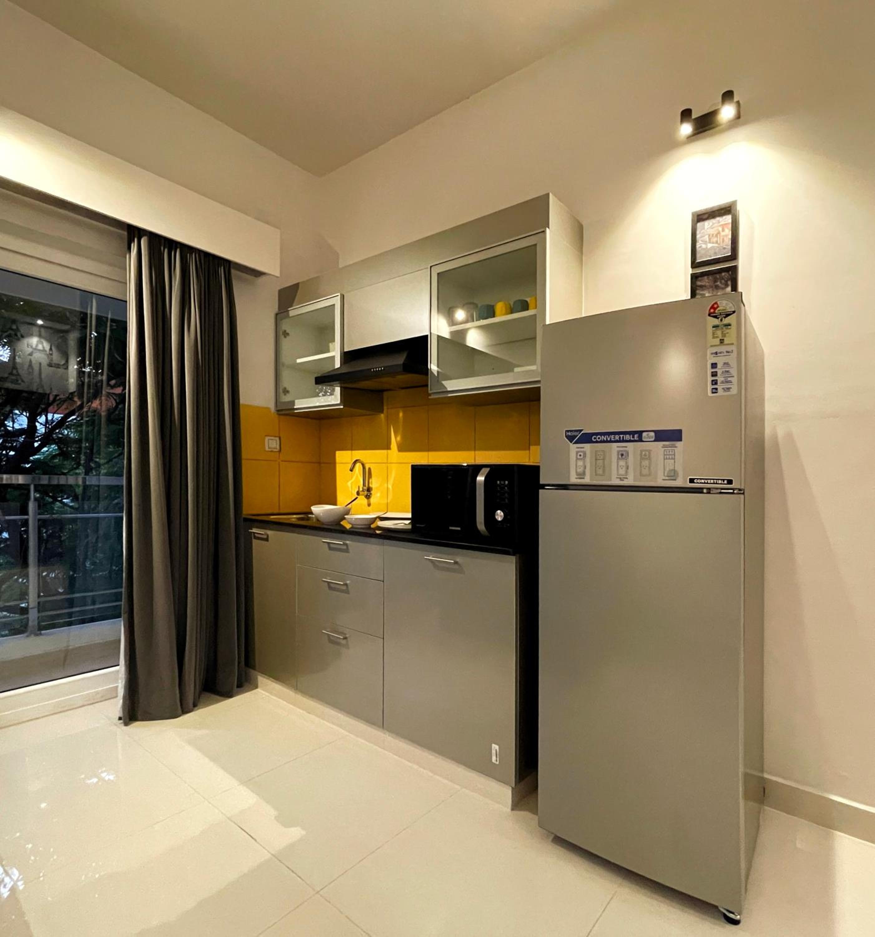 One-Bedroom Apartment - Photo 8