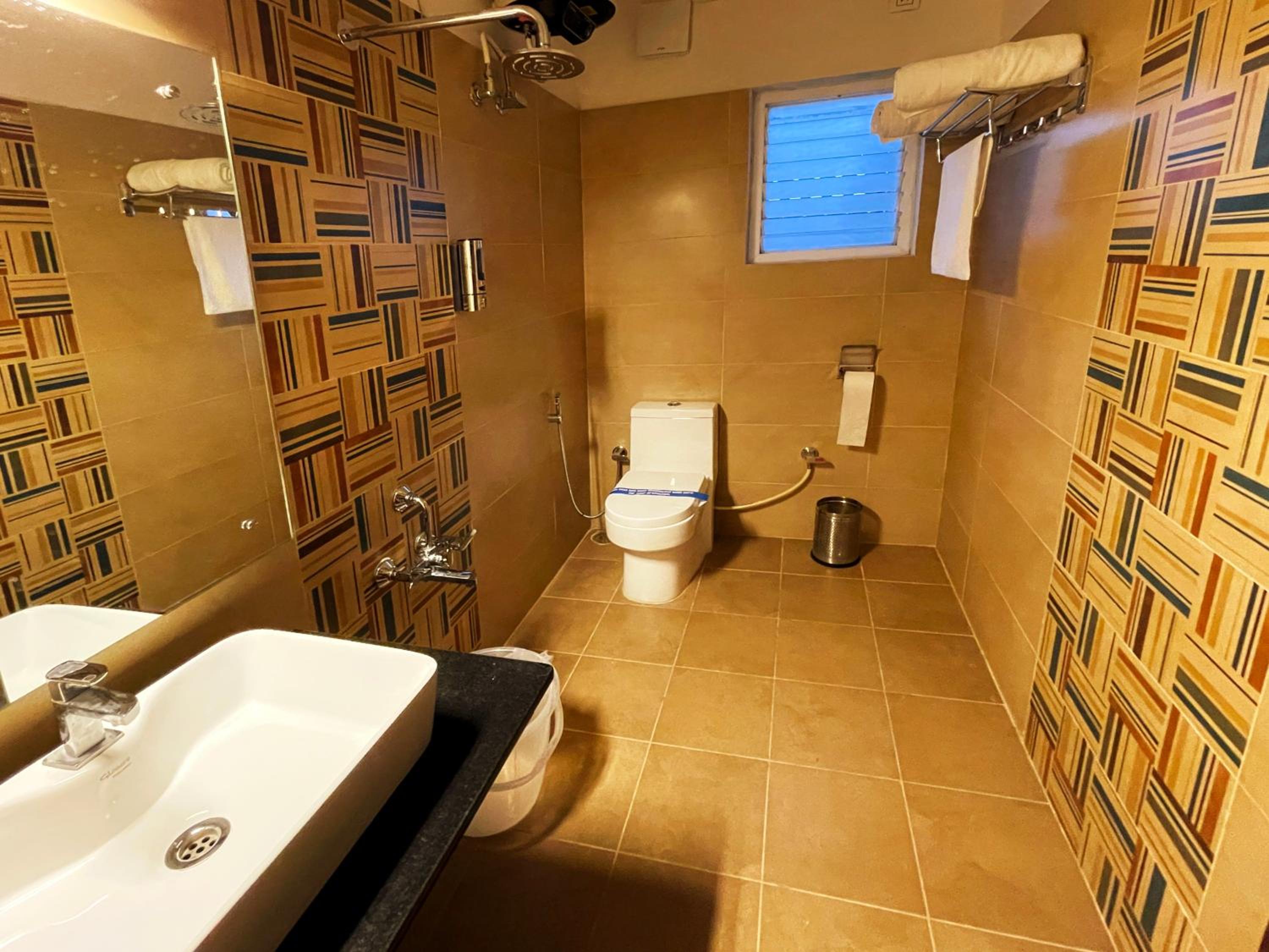 One-Bedroom Apartment - Photo 11