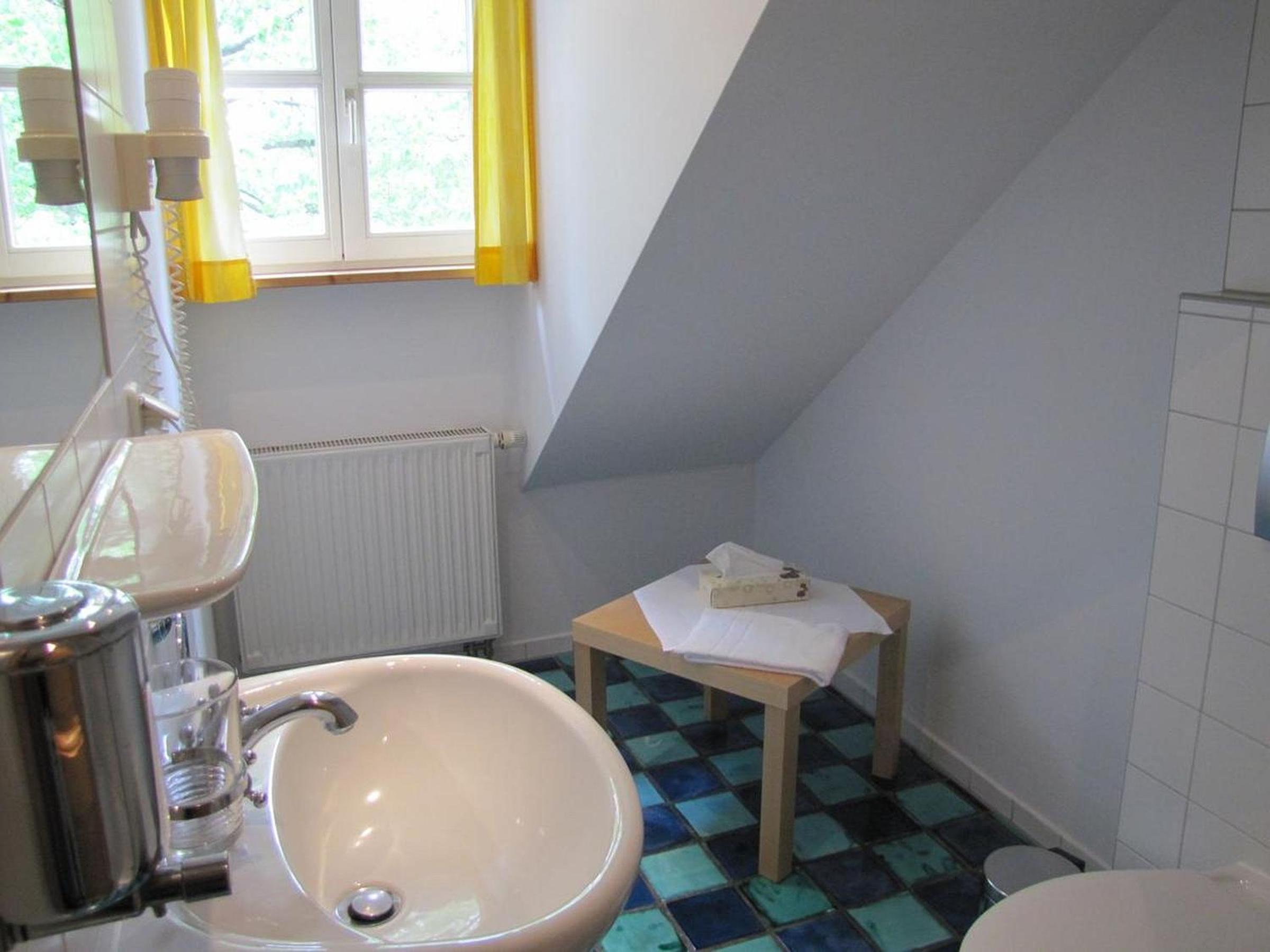 Standard Double Room - Photo 2