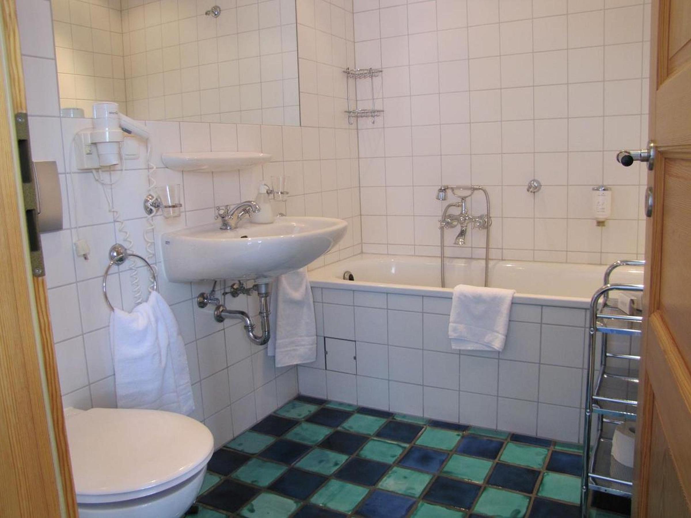 Apartment with Balcony photo 2