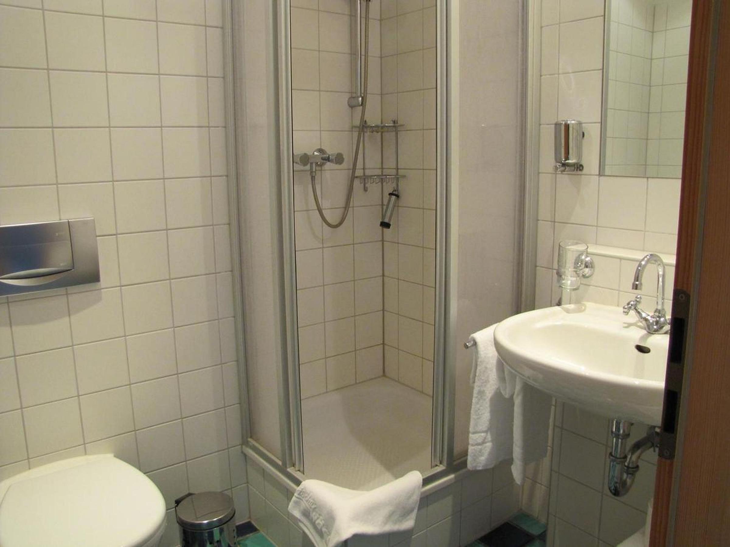 Single Room with Shower photo 2