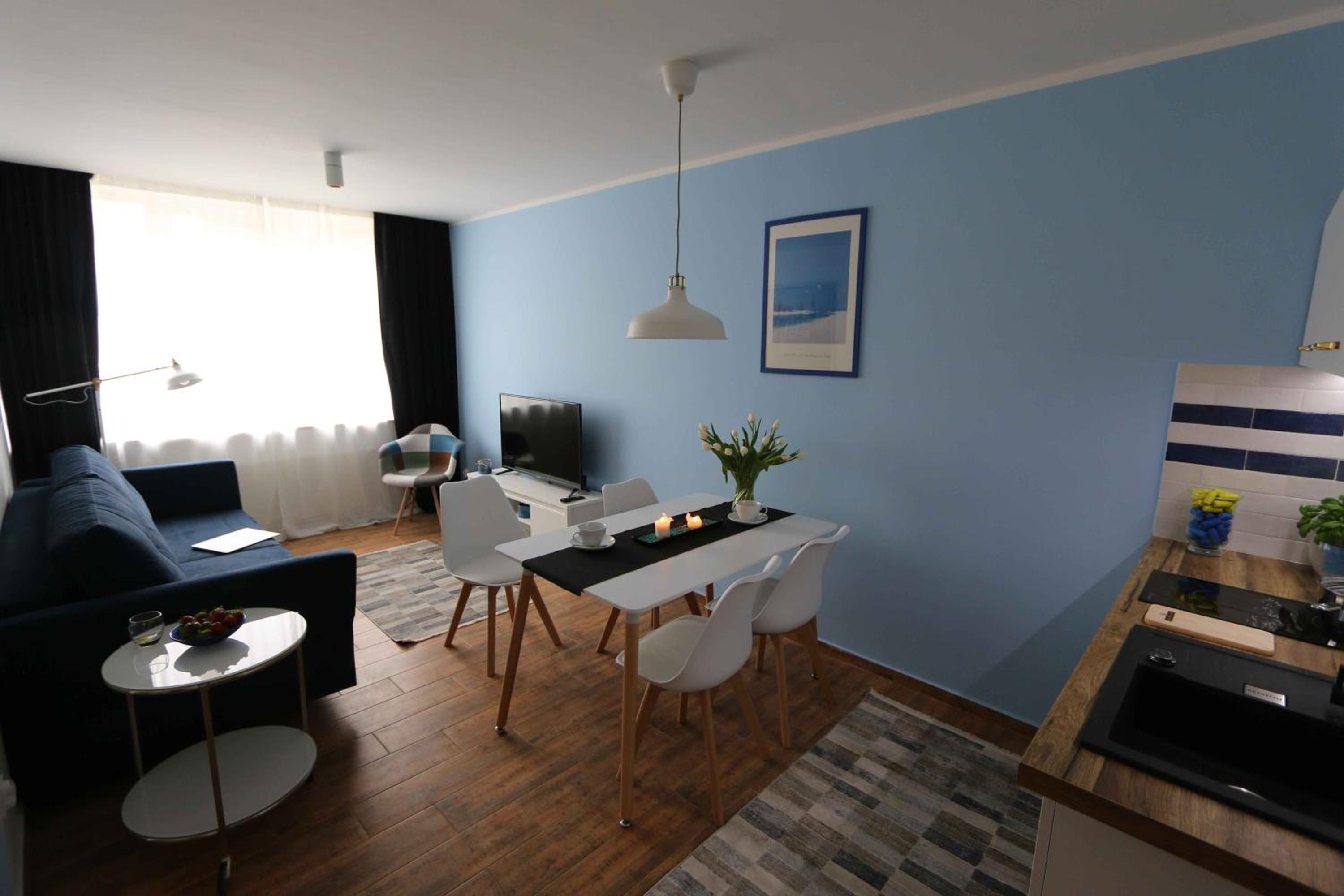 Apartment photo 2