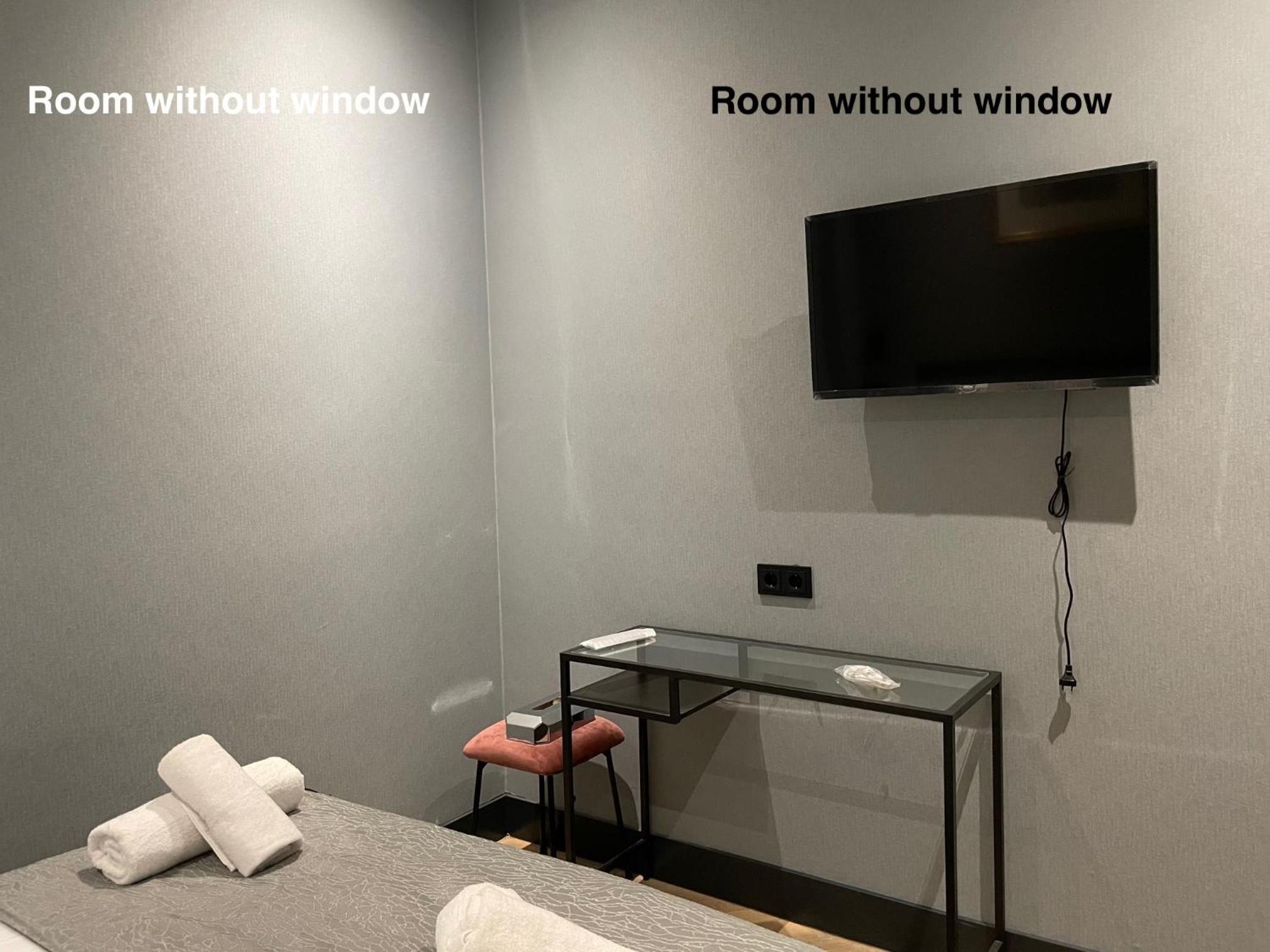 Budget Double Without Window - Photo 1