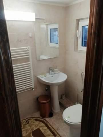 Standard Queen Room - Photo 5