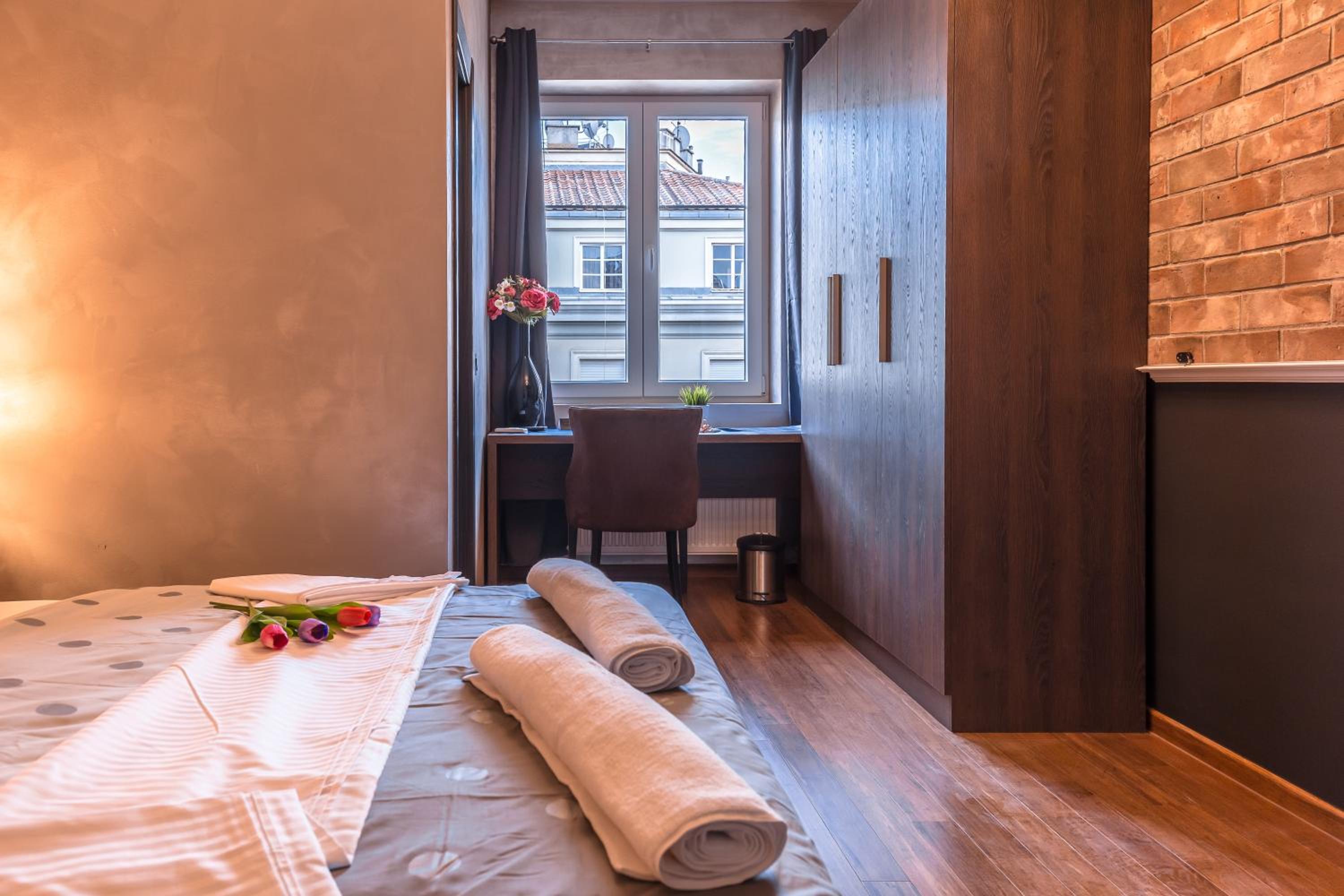 Double Room - Photo 7