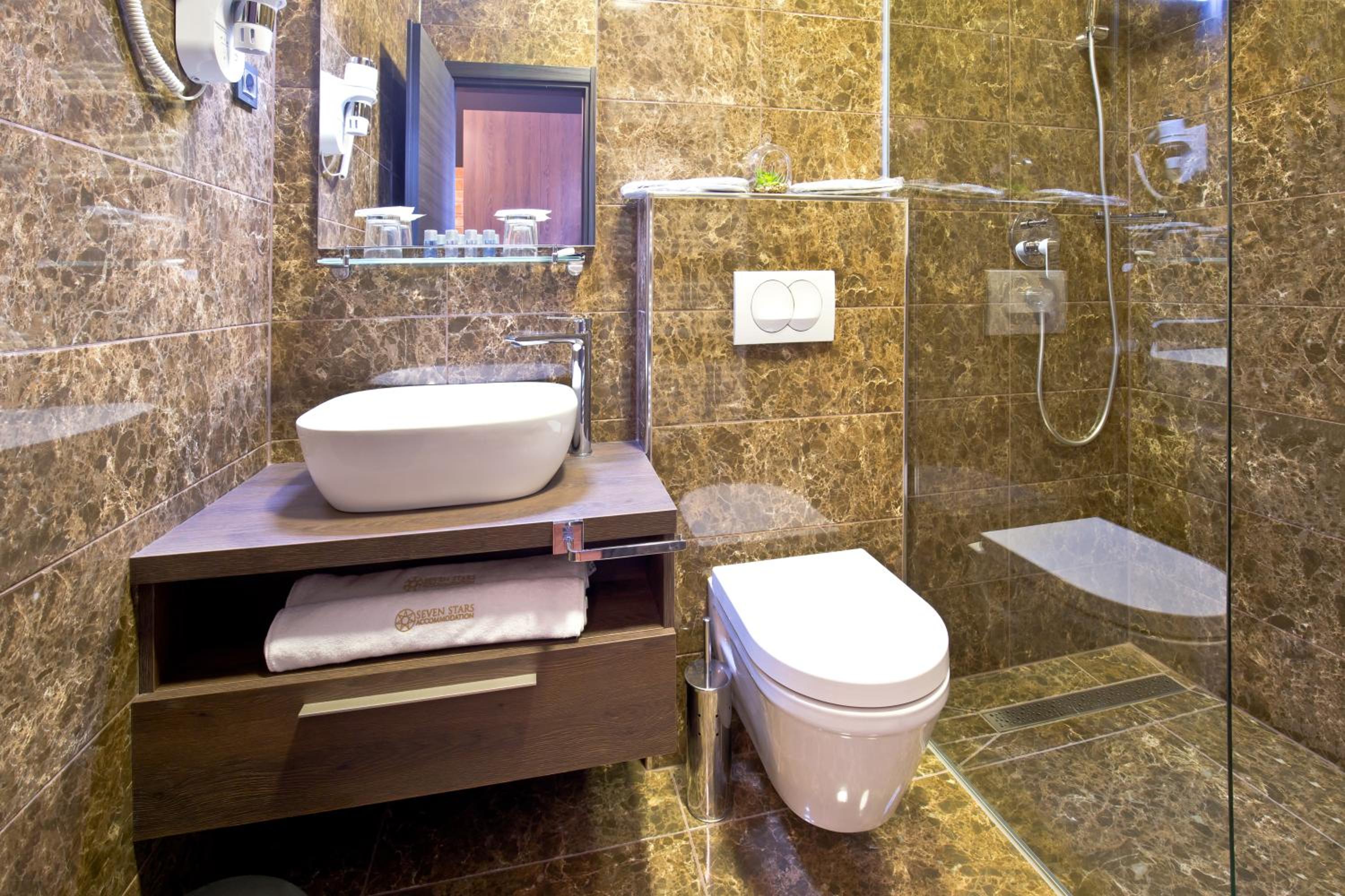 Double Room - Photo 2