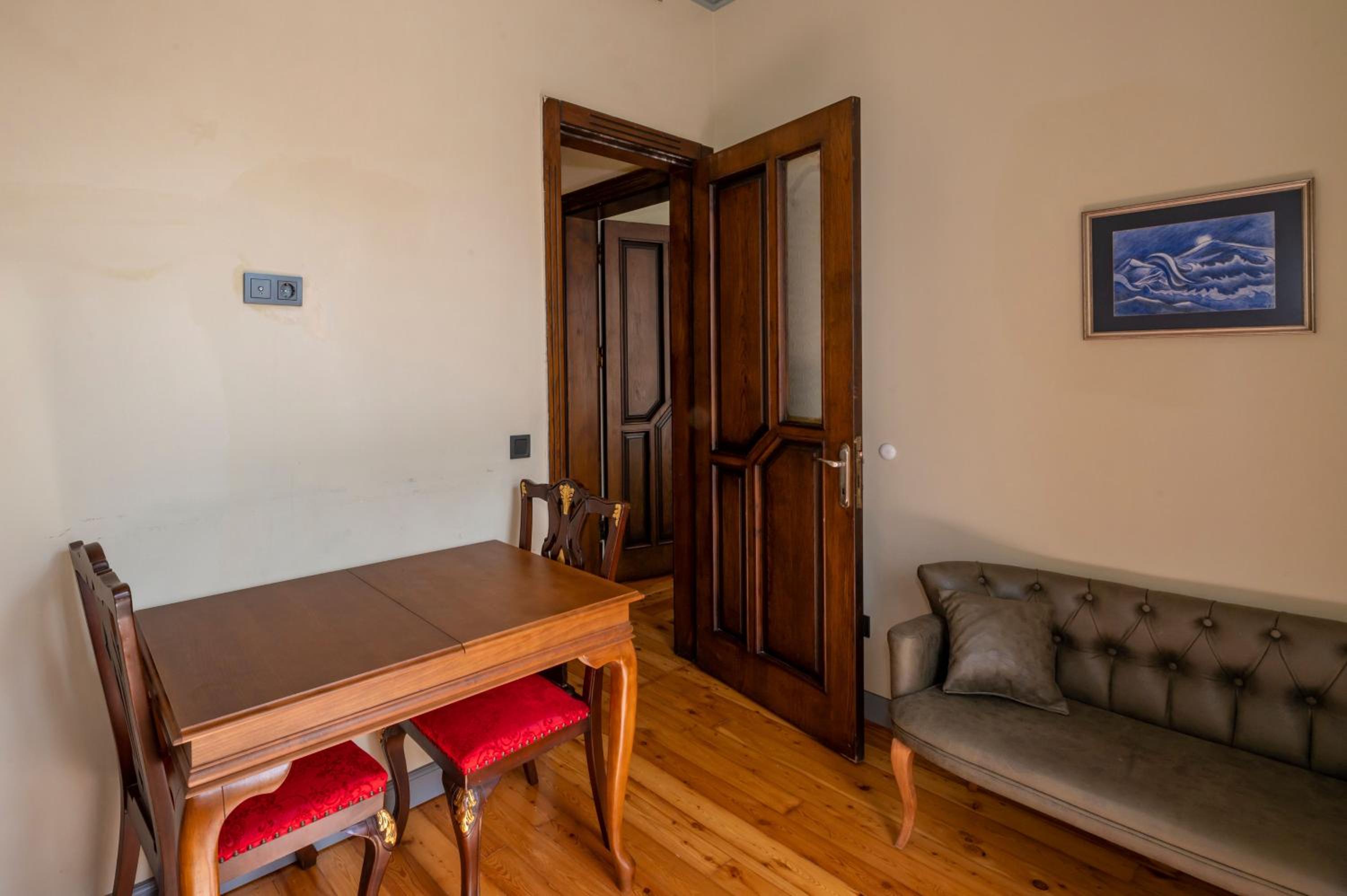 Deluxe Family Suite photo 2