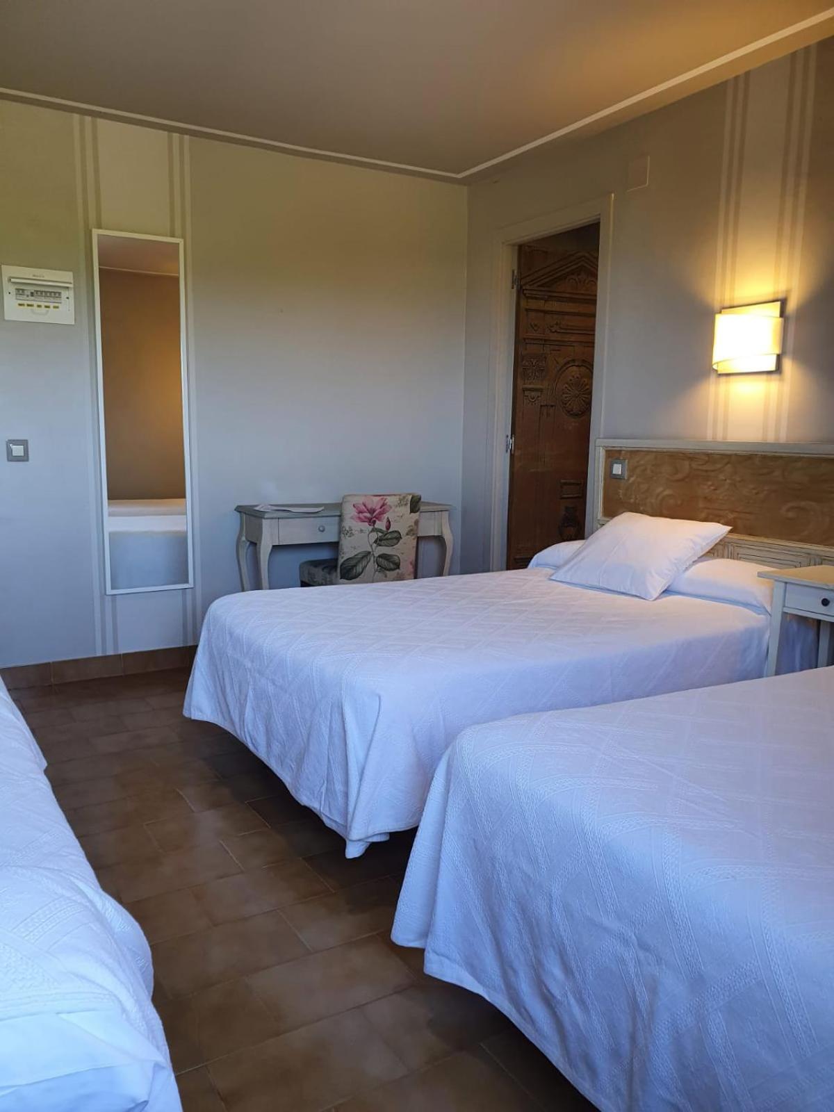 Superior Triple Room with Sea View - Photo 1