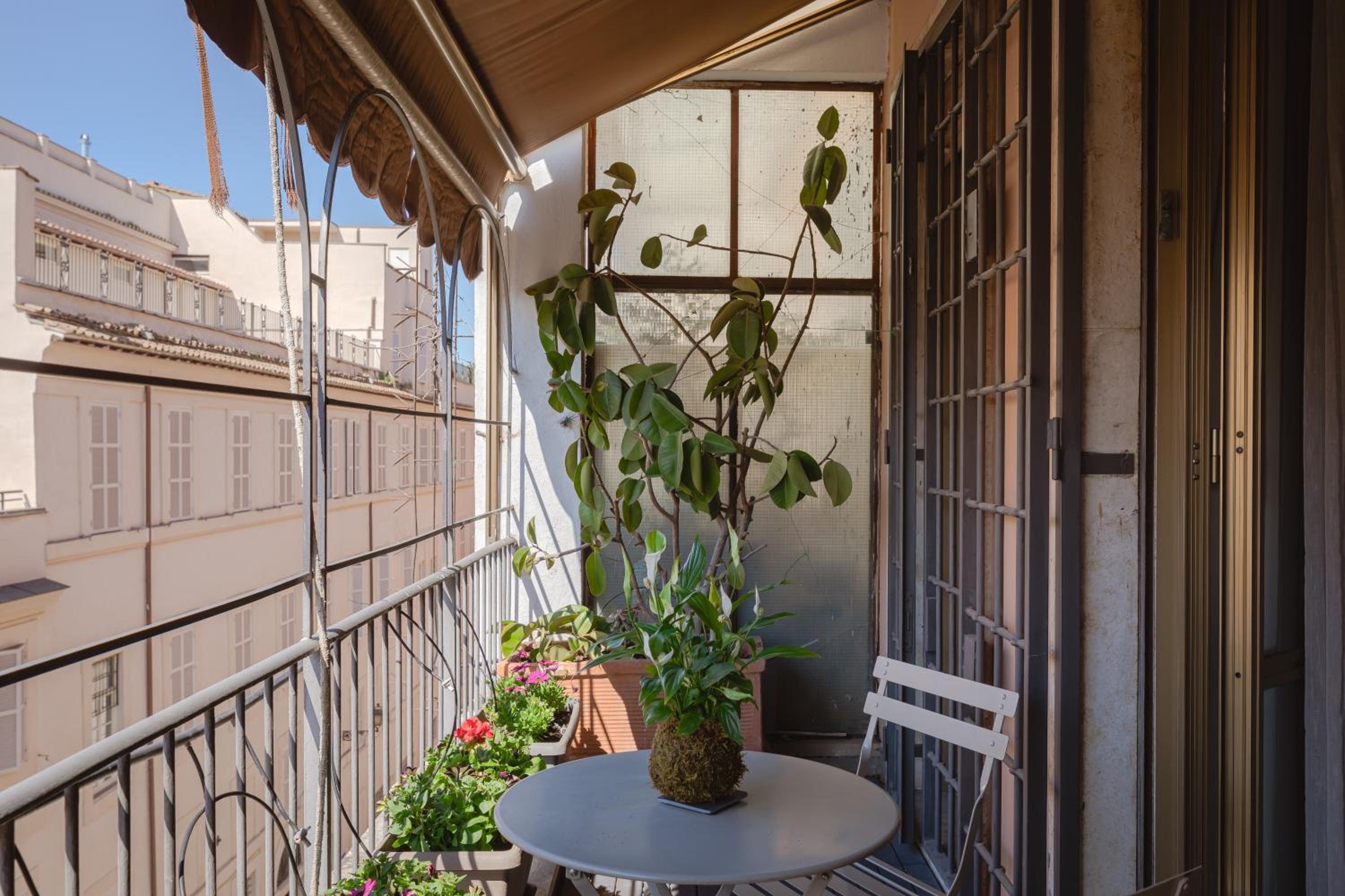 Superior Double Room with Balcony photo 2