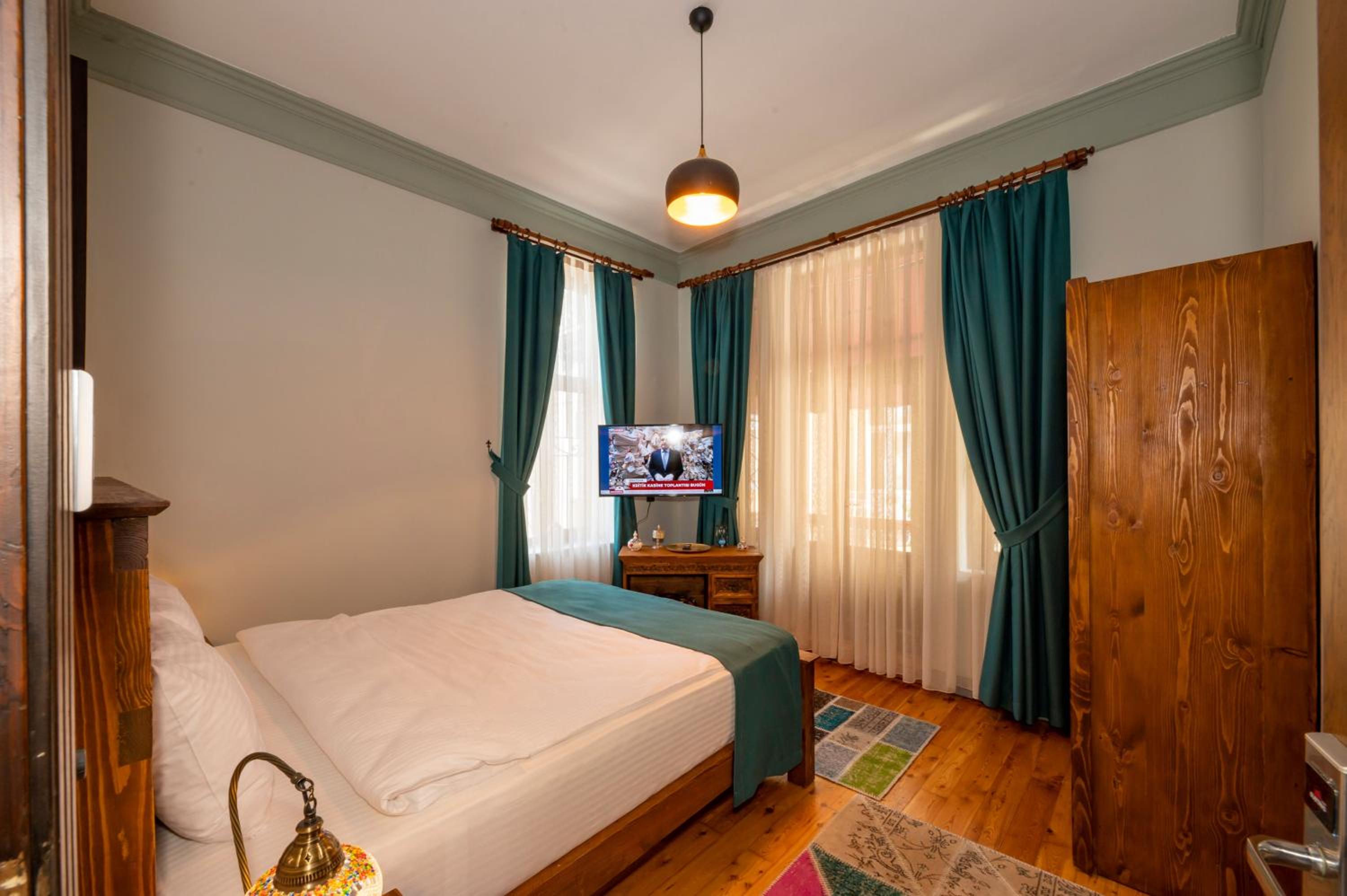 Suite with Balcony photo 3