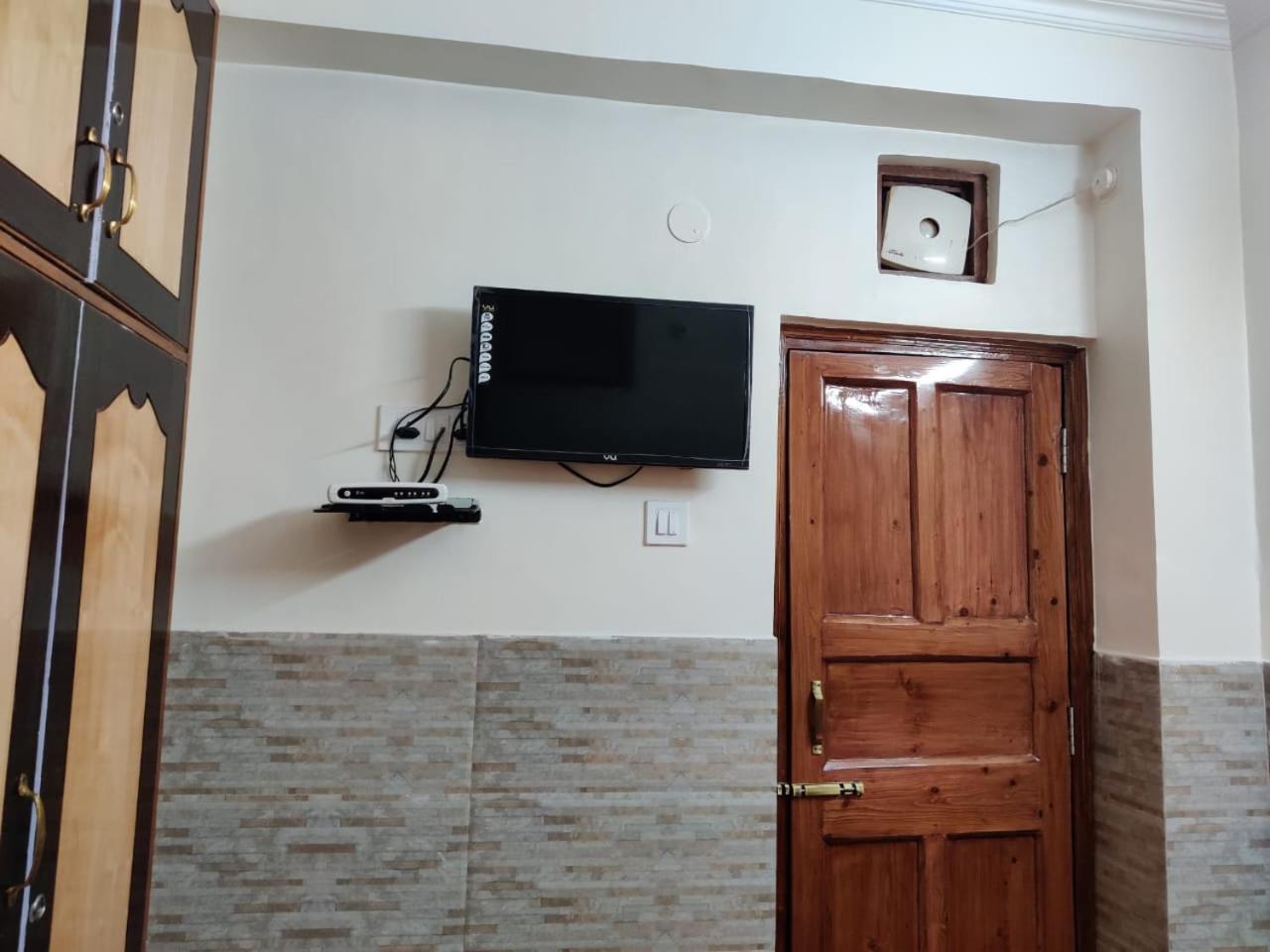 Classic Triple Room - Photo 3